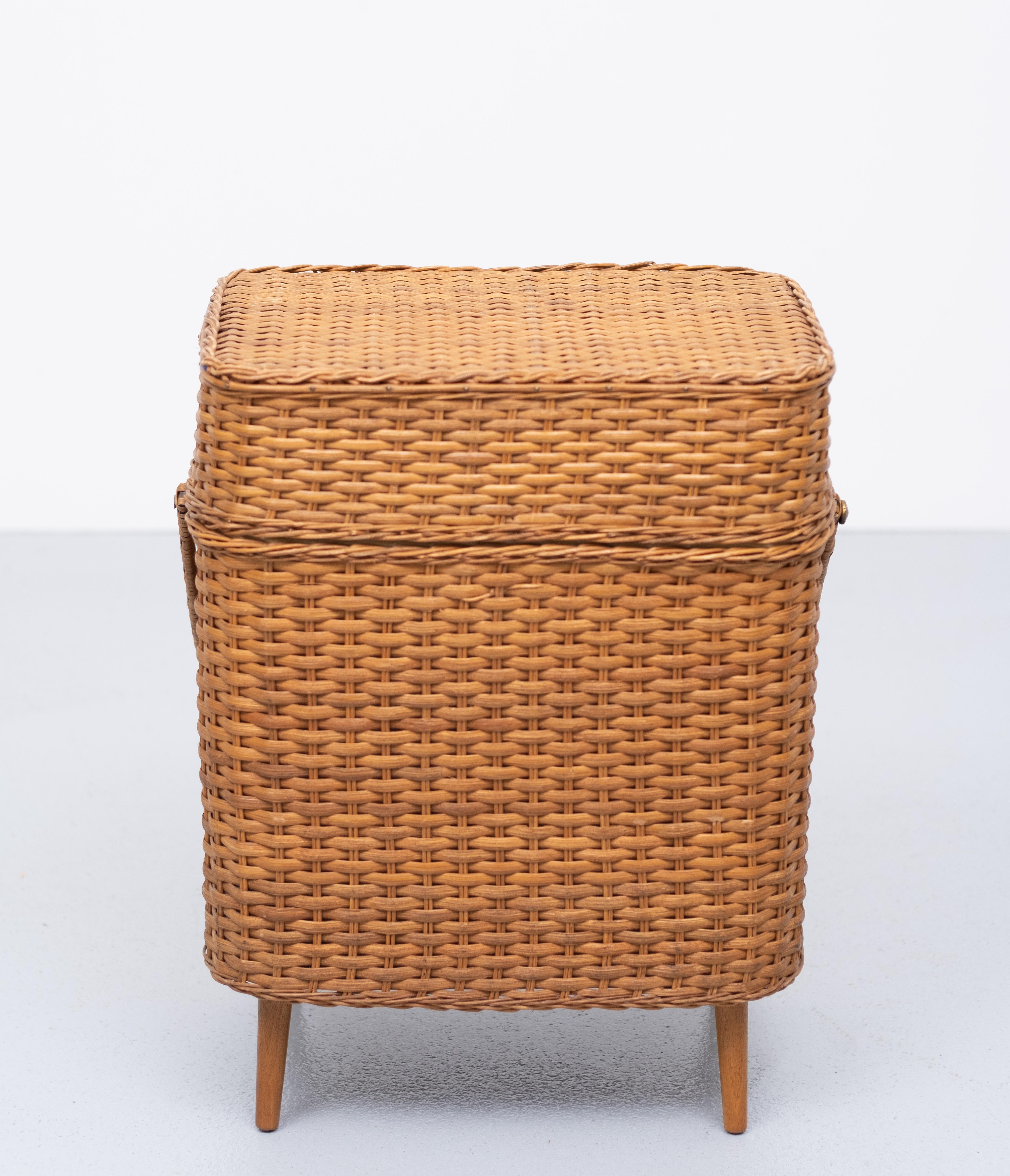Mid-Century Modern Wicker Picnic Basket 1960s, Holland
