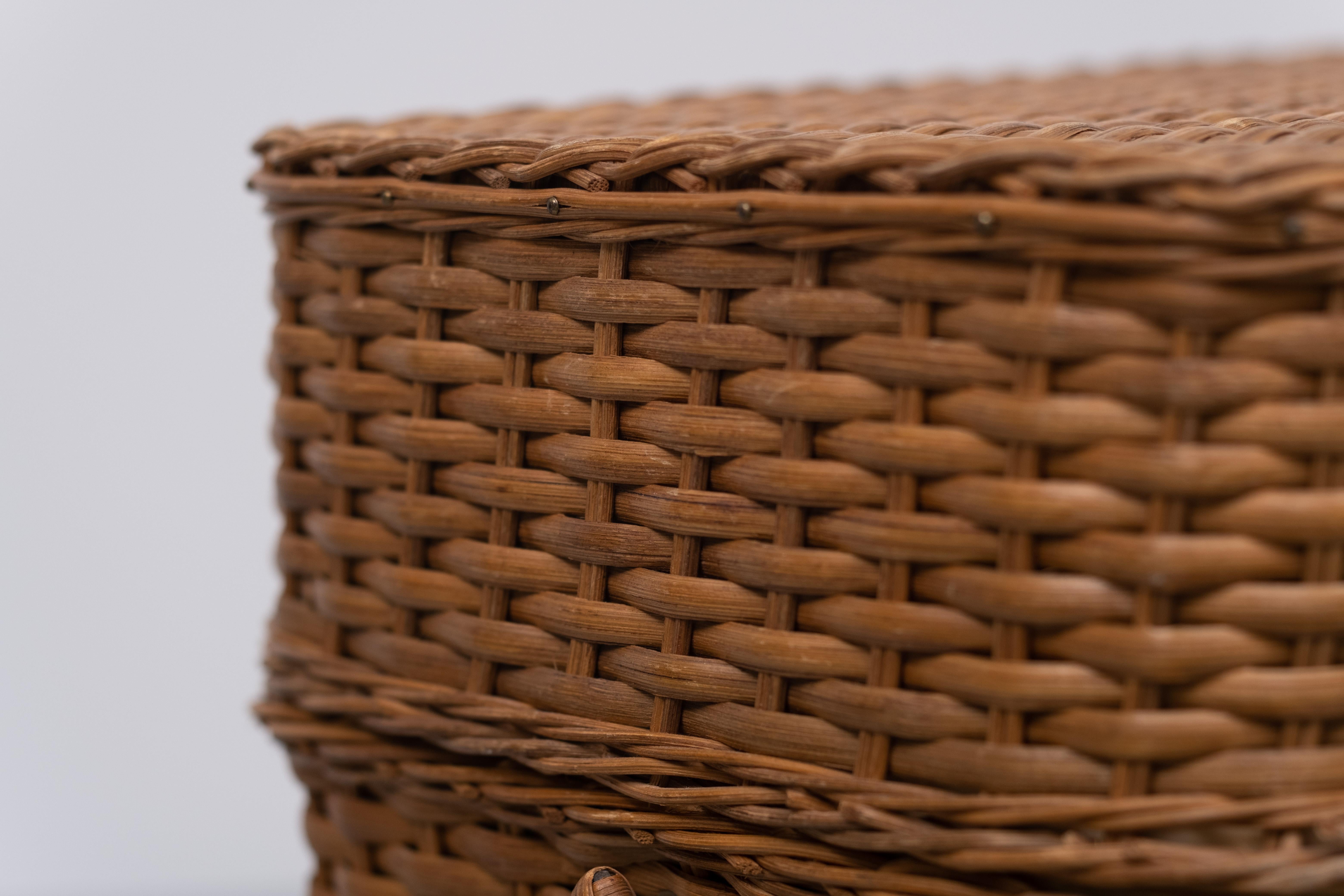 Wicker Picnic Basket 1960s, Holland 2