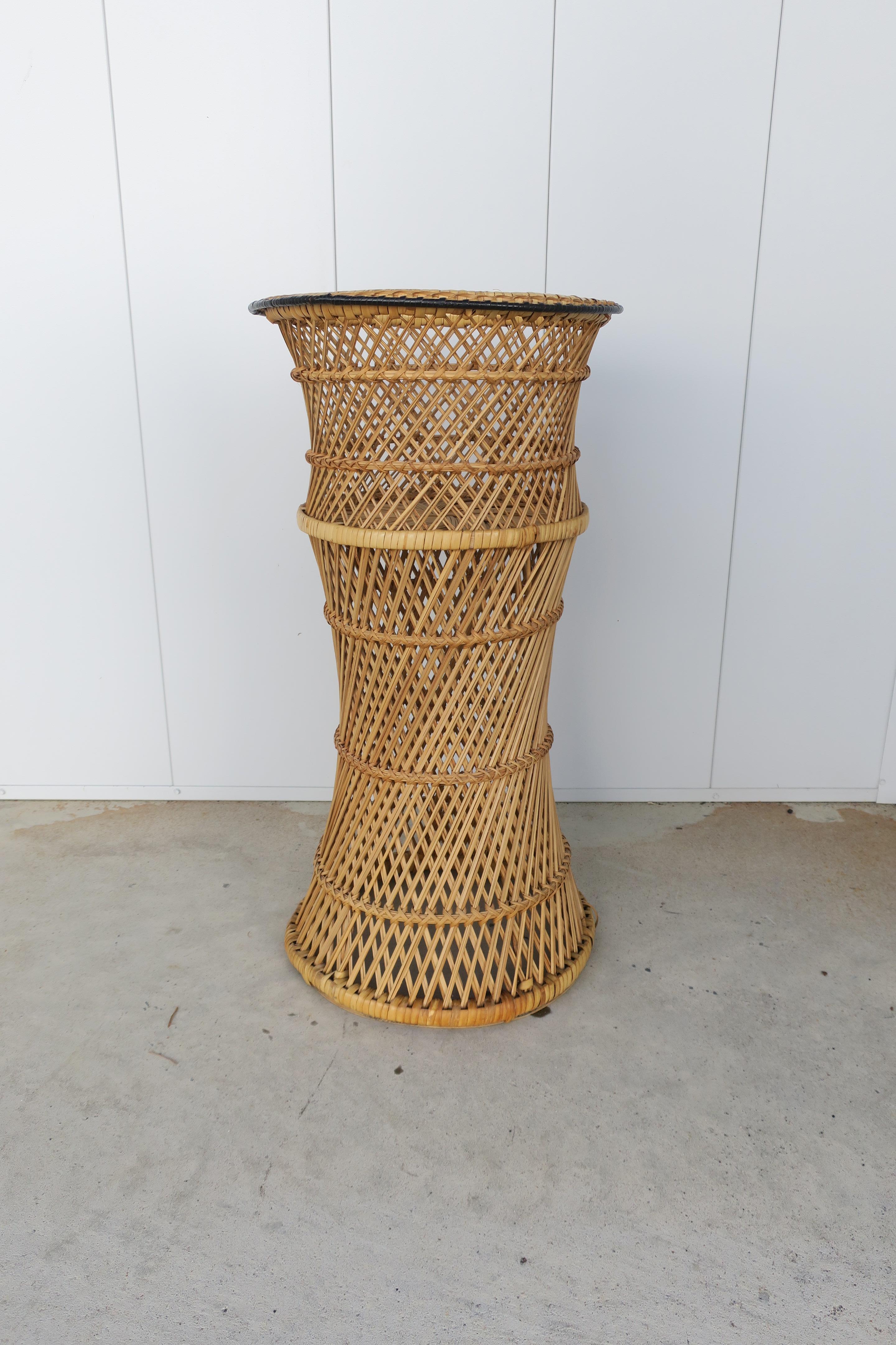 Wicker Planter Holder Stand Cachepot Jardinière  In Good Condition For Sale In New York, NY