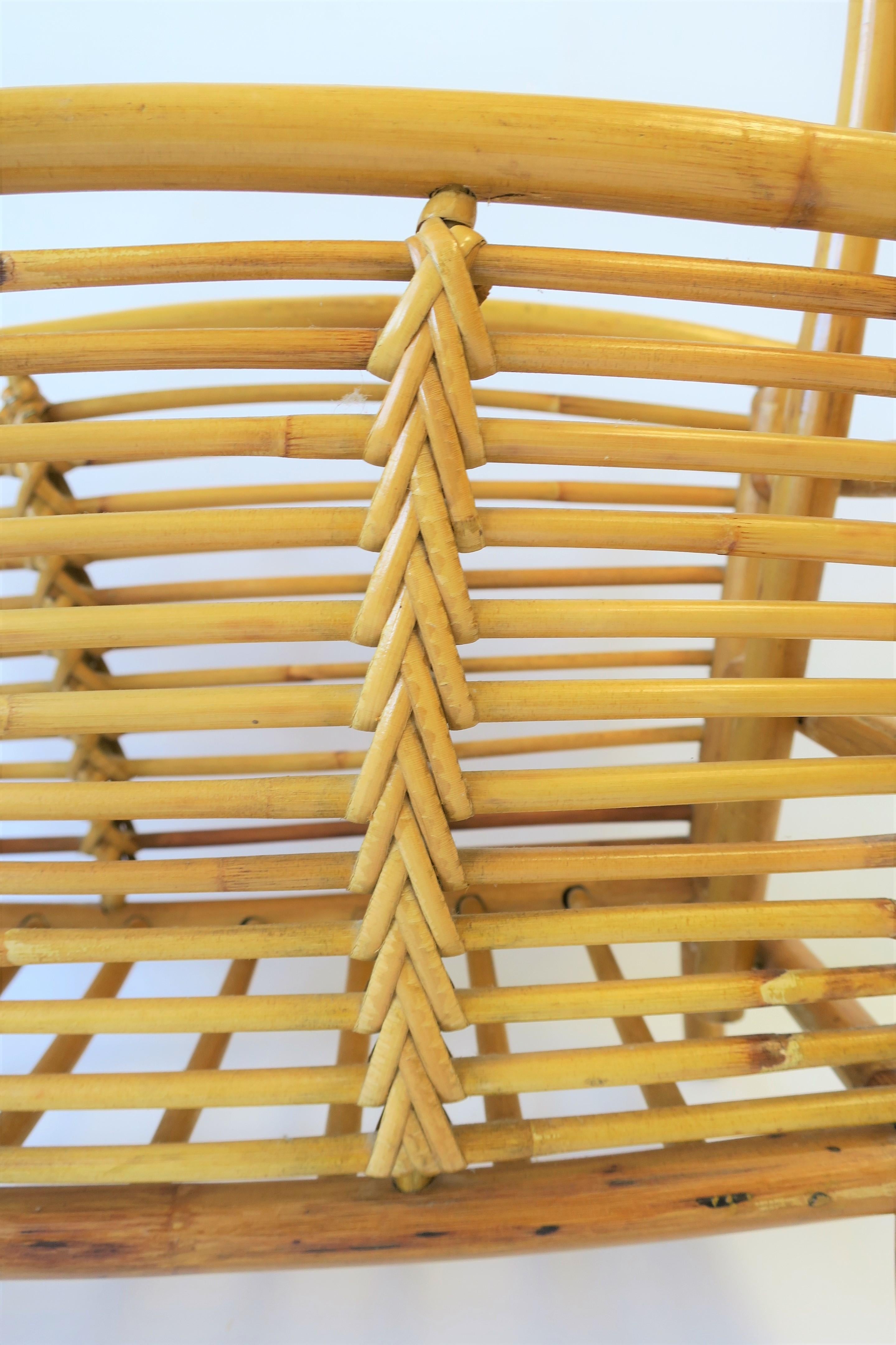 Wicker Rattan Magazinhalter Stand im Angebot 3