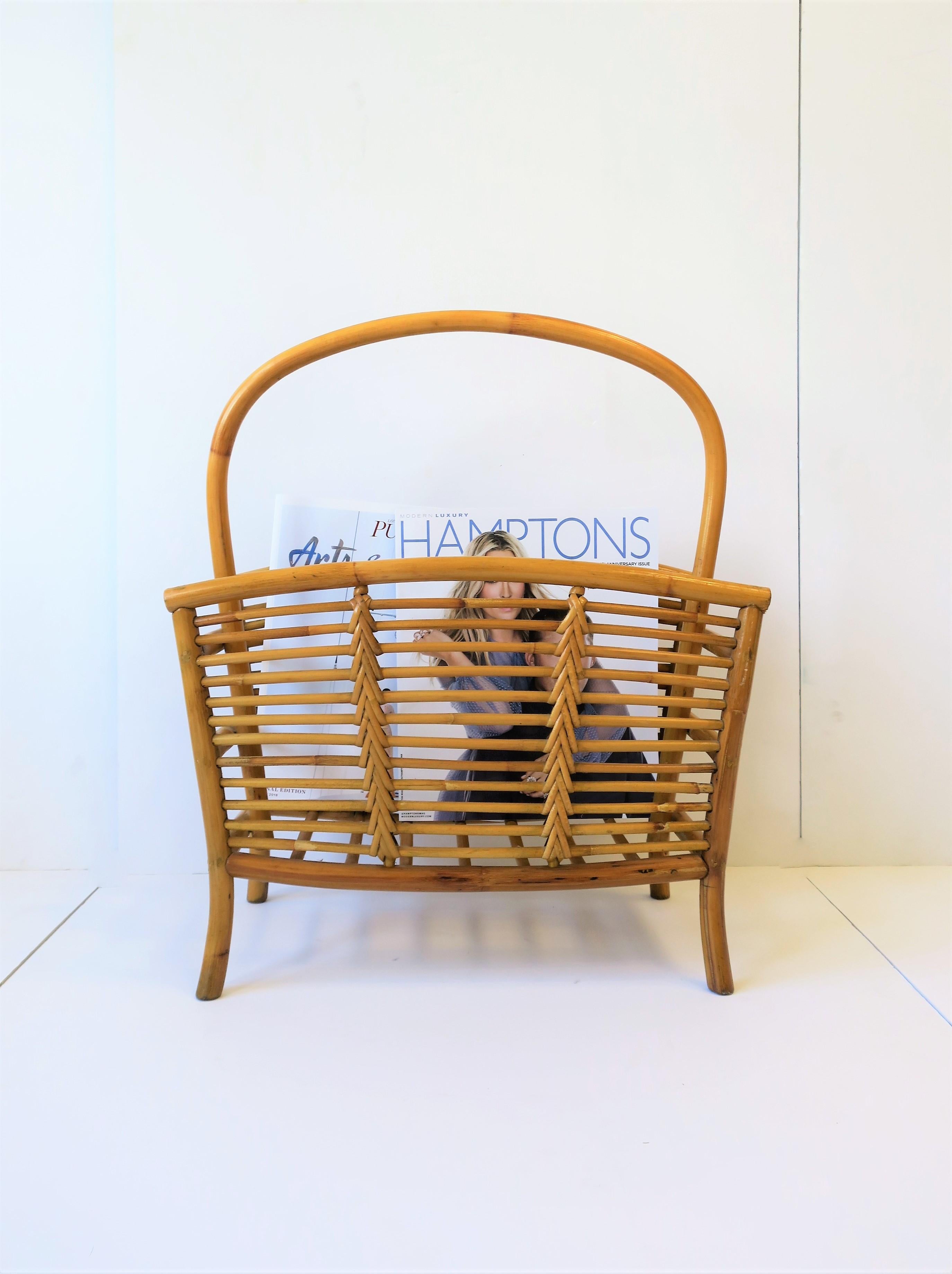 Wicker Rattan Magazinhalter Stand im Zustand „Gut“ im Angebot in New York, NY