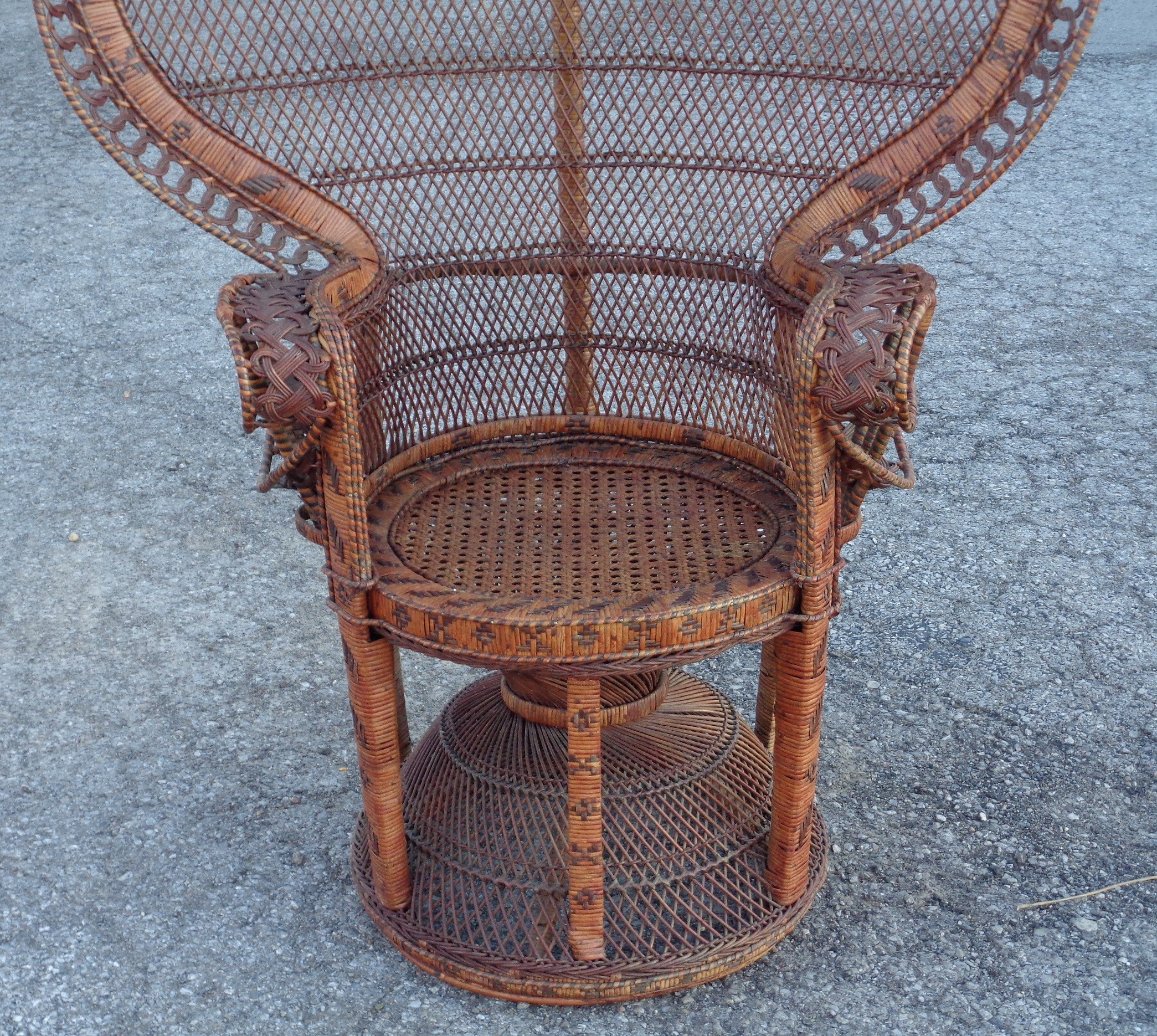 Finely woven wicker rattan large fan back peacock chair 