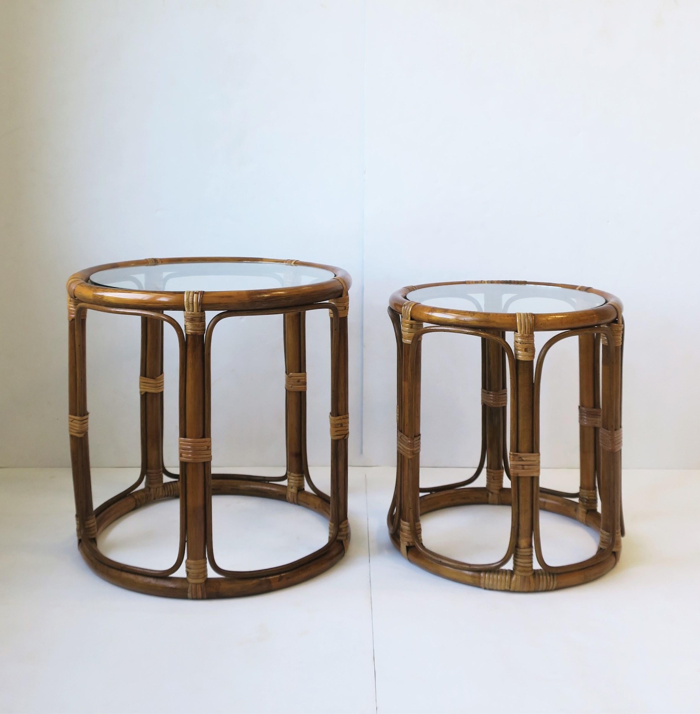 Rattan Wicker Nesting Side Drinks Cocktail Tables, Set of 2 In Good Condition In New York, NY
