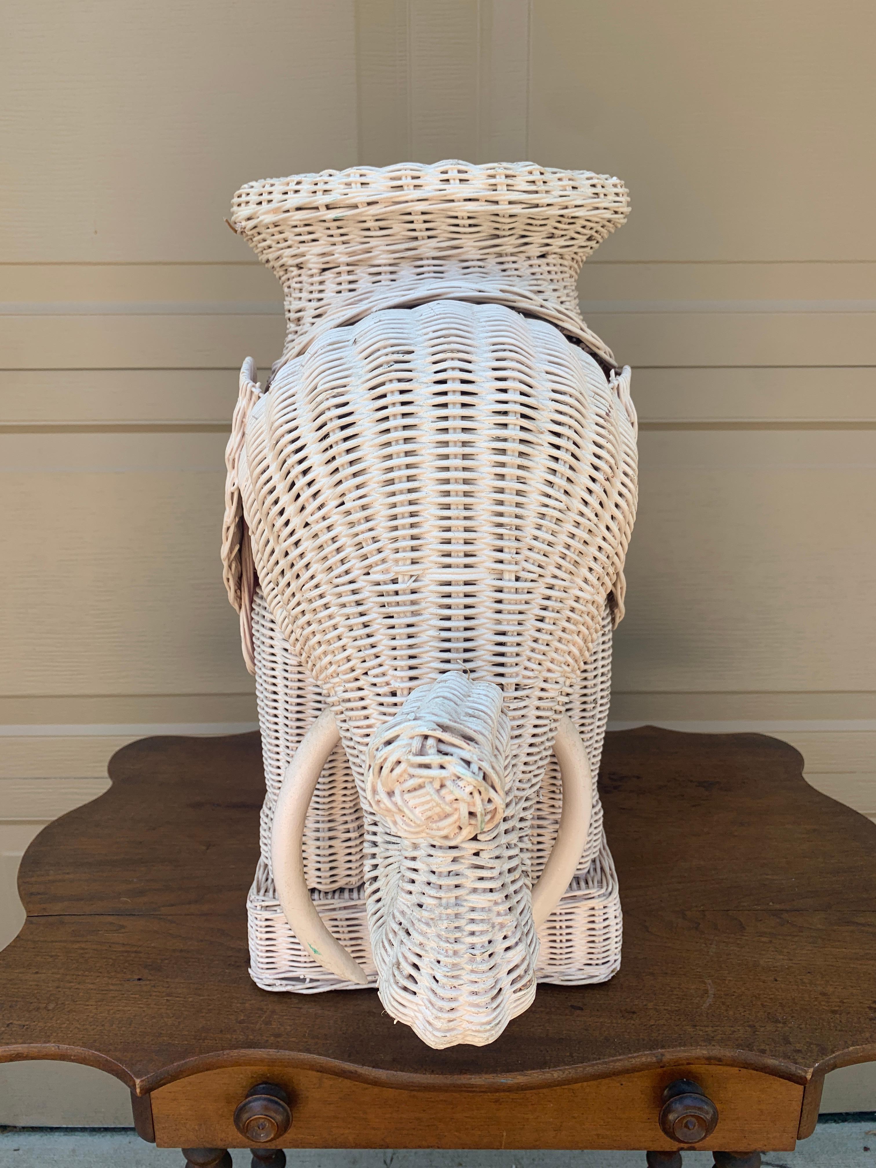 Wicker Rattan White Elephant Garden Stool or Side Table, 1970s 6