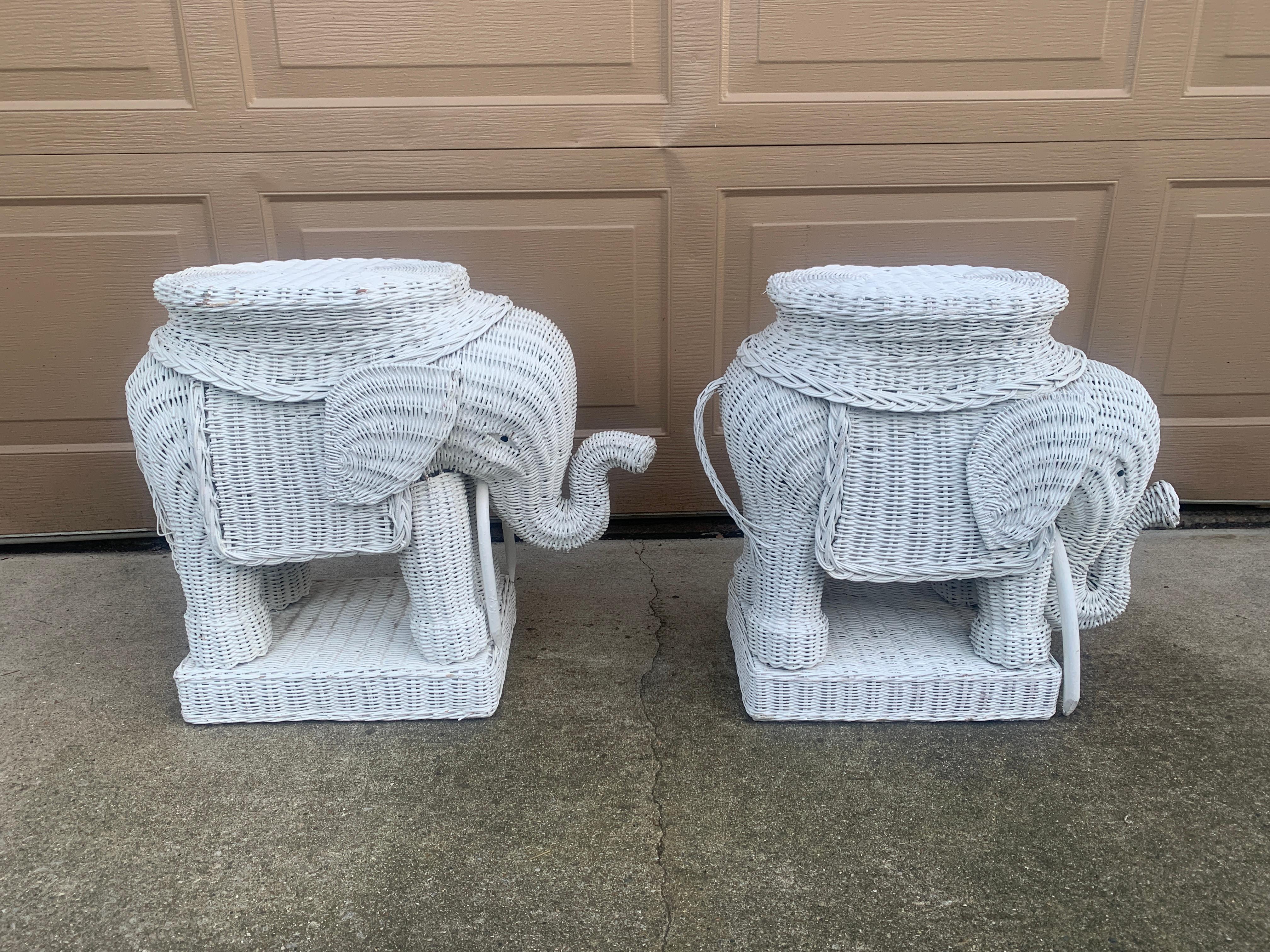 Wicker Rattan White Elephant Garden Stools or Side Tables, Pair In Good Condition For Sale In Elkhart, IN