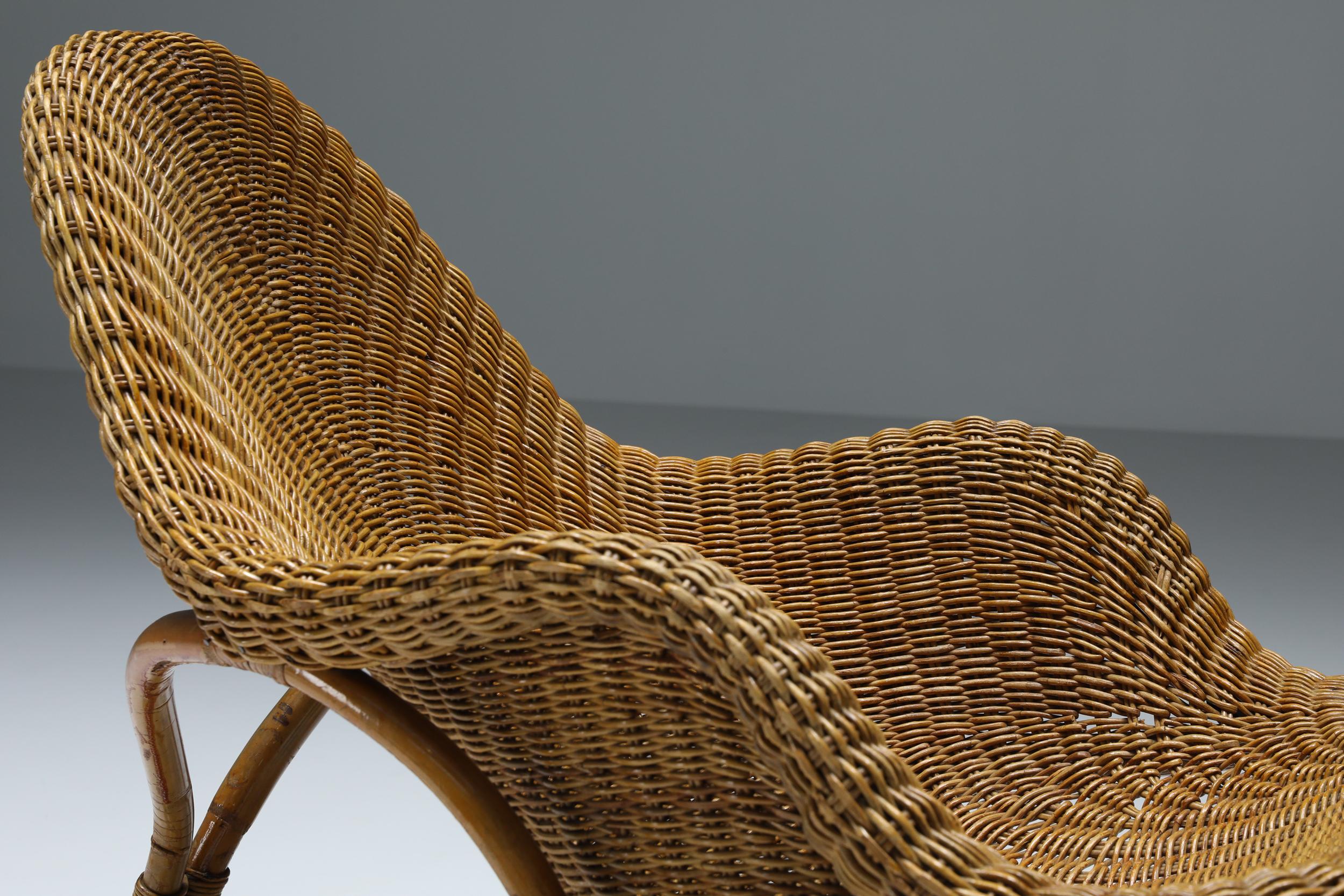 Wicker Rocking Chair Art Nouveau, France, Victor Horta, Organic, 1905 In Excellent Condition In Antwerp, BE
