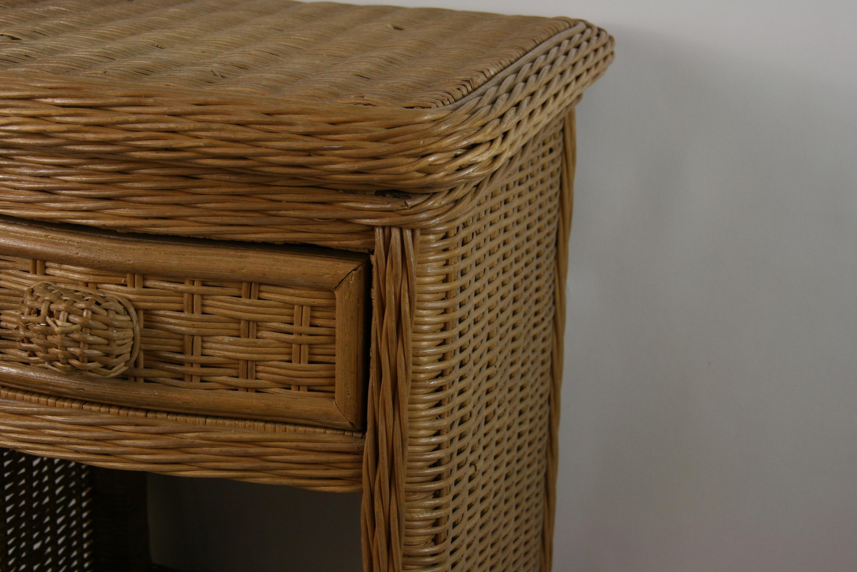 Table de chevet en rotin &Wicker  Attribu  Vivai Del Sud, Italie, annes 1970 en vente 5