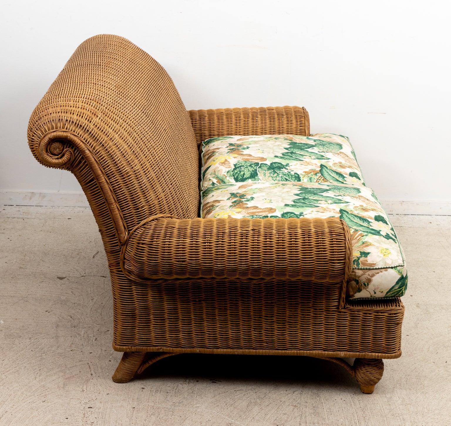 20th Century Wicker Sofa For Sale