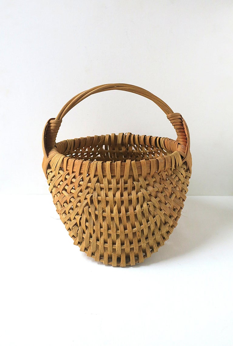 ANCIEN PANIER DE Marche Bressan En Osier Noirci Avec Couvercle Et 2 Anses  EUR 22,00 - FR, image size:768x1141