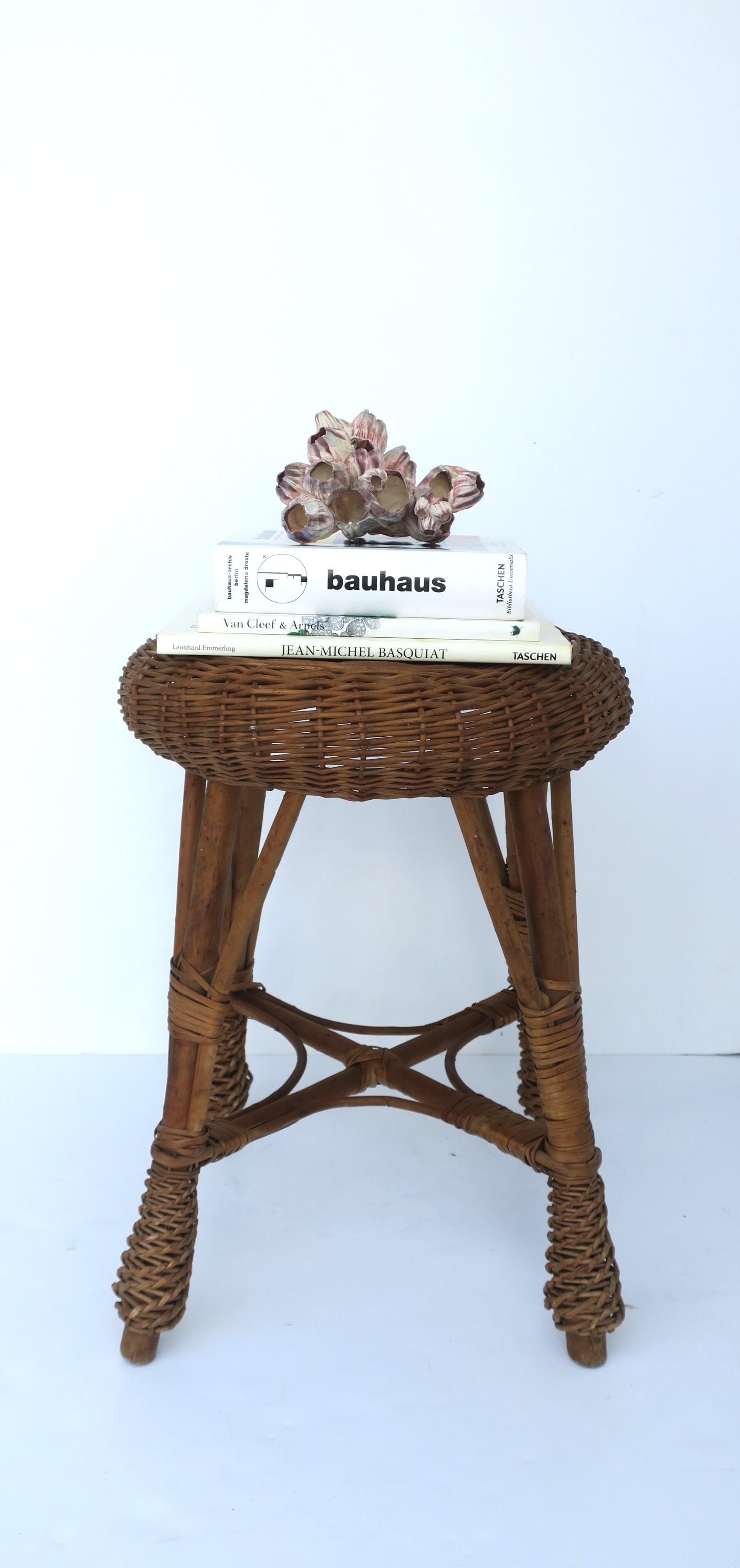 20th Century Wicker Stool For Sale