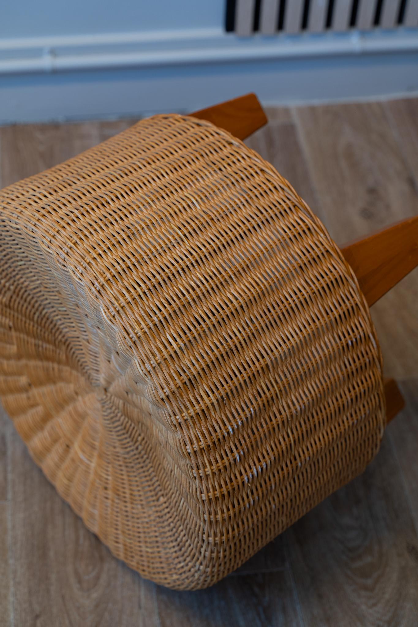Wicker stool, vintage Ikea, 1990s In Good Condition For Sale In Oslo, NO