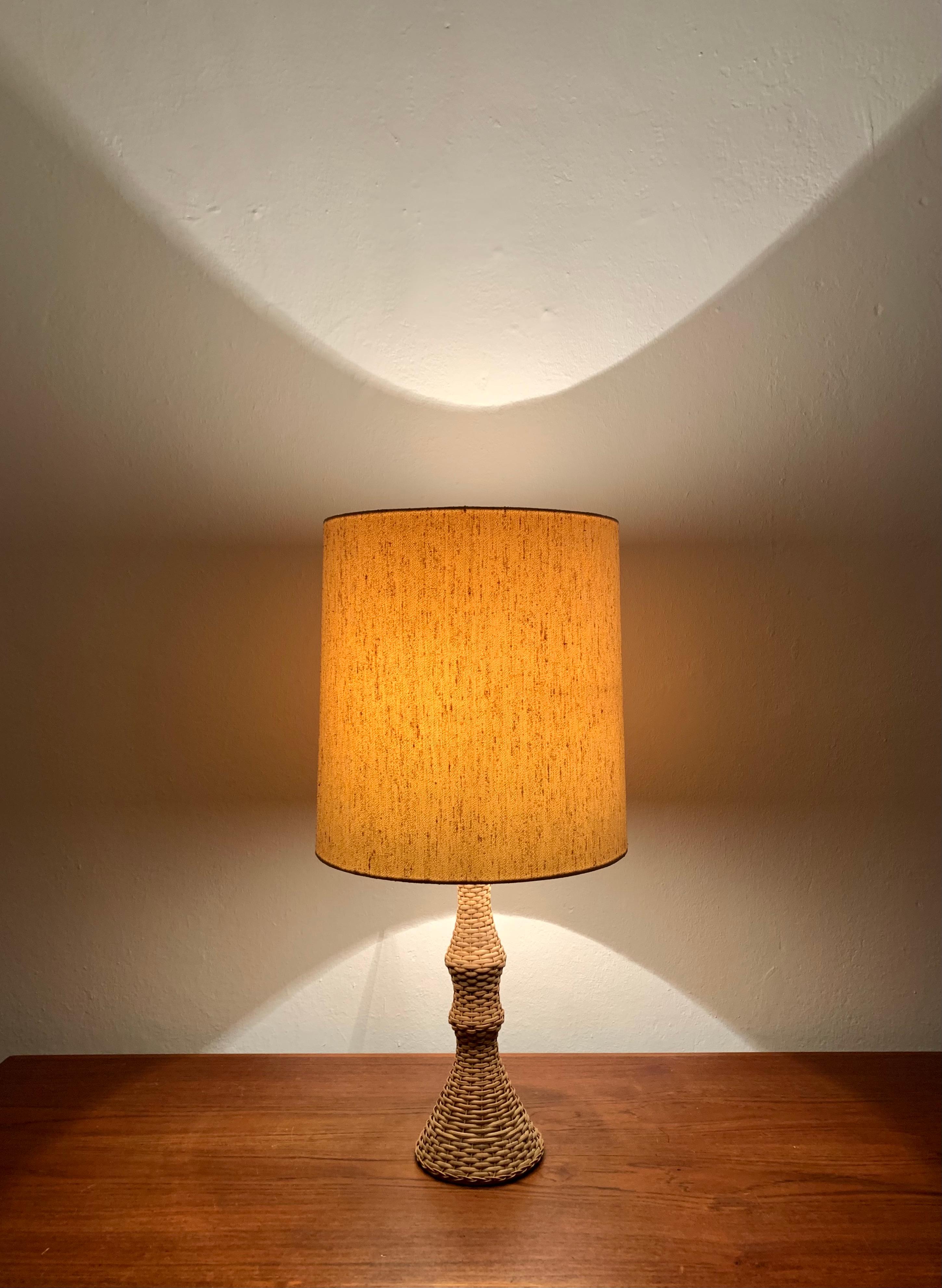 Fabric Wicker Table Lamp For Sale