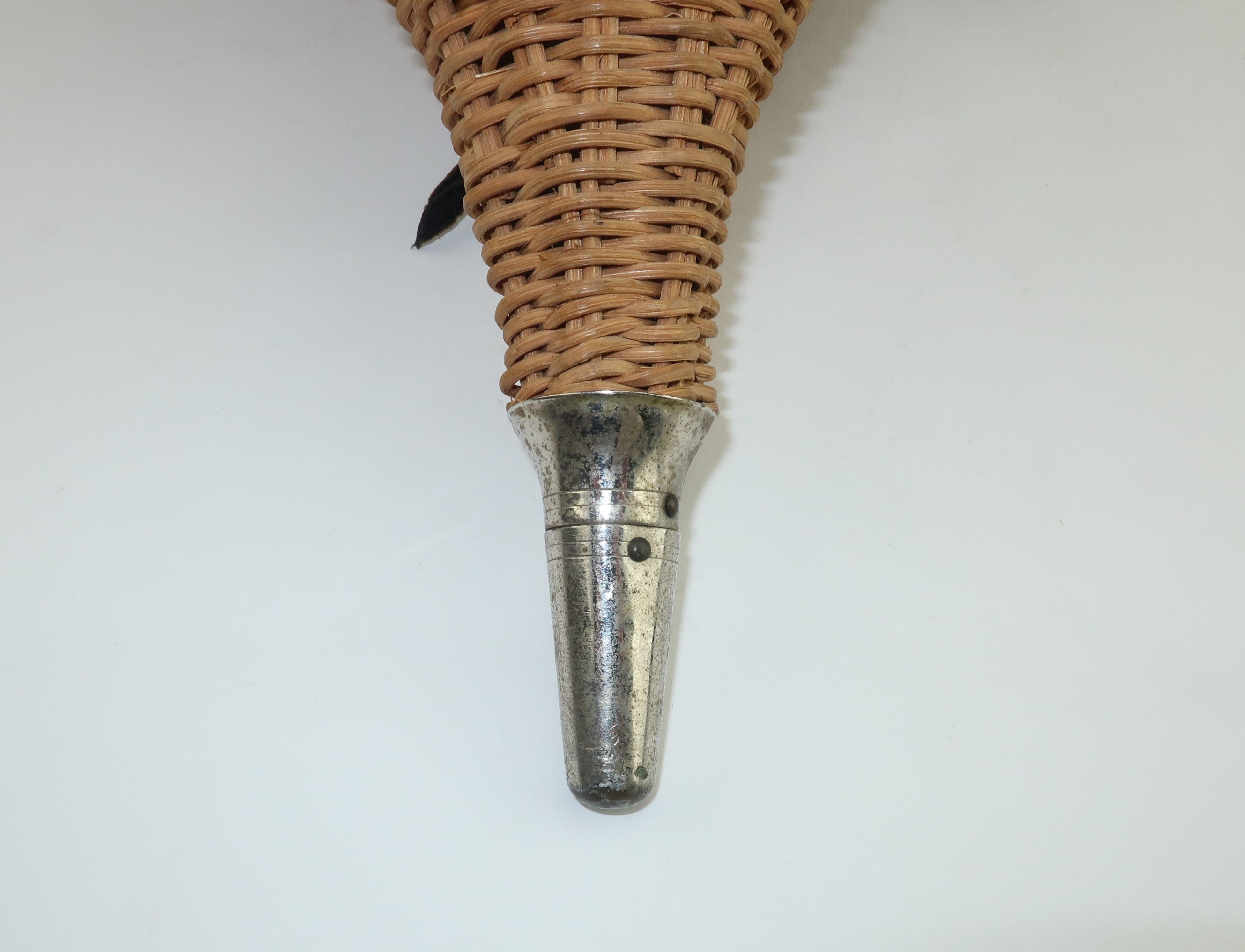 Wicker Umbrella Parasol Basket Novelty Handbag, 1950's 3