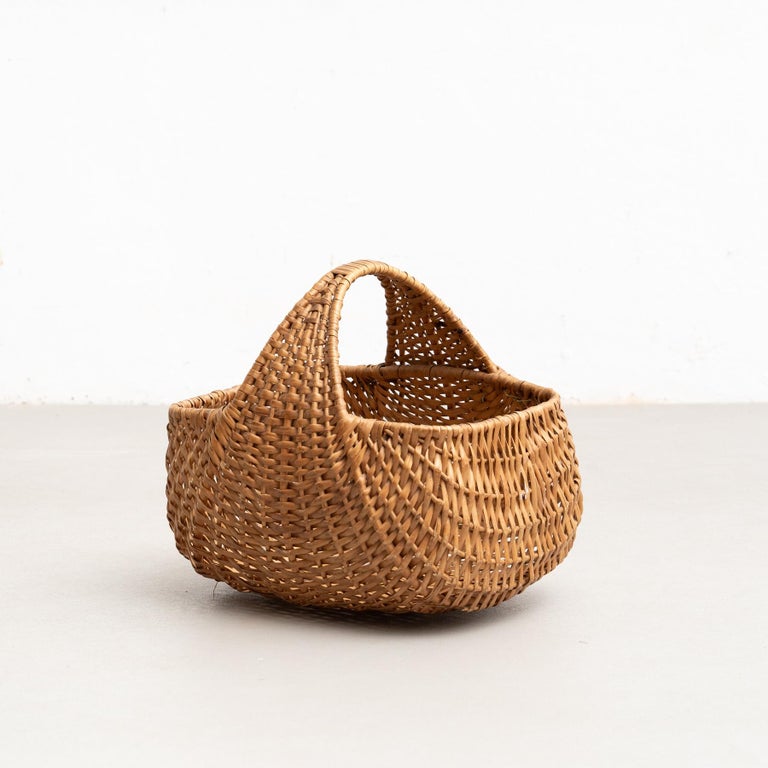 Wicker Vintage Picnic Basket, circa 1940 For Sale at 1stDibs
