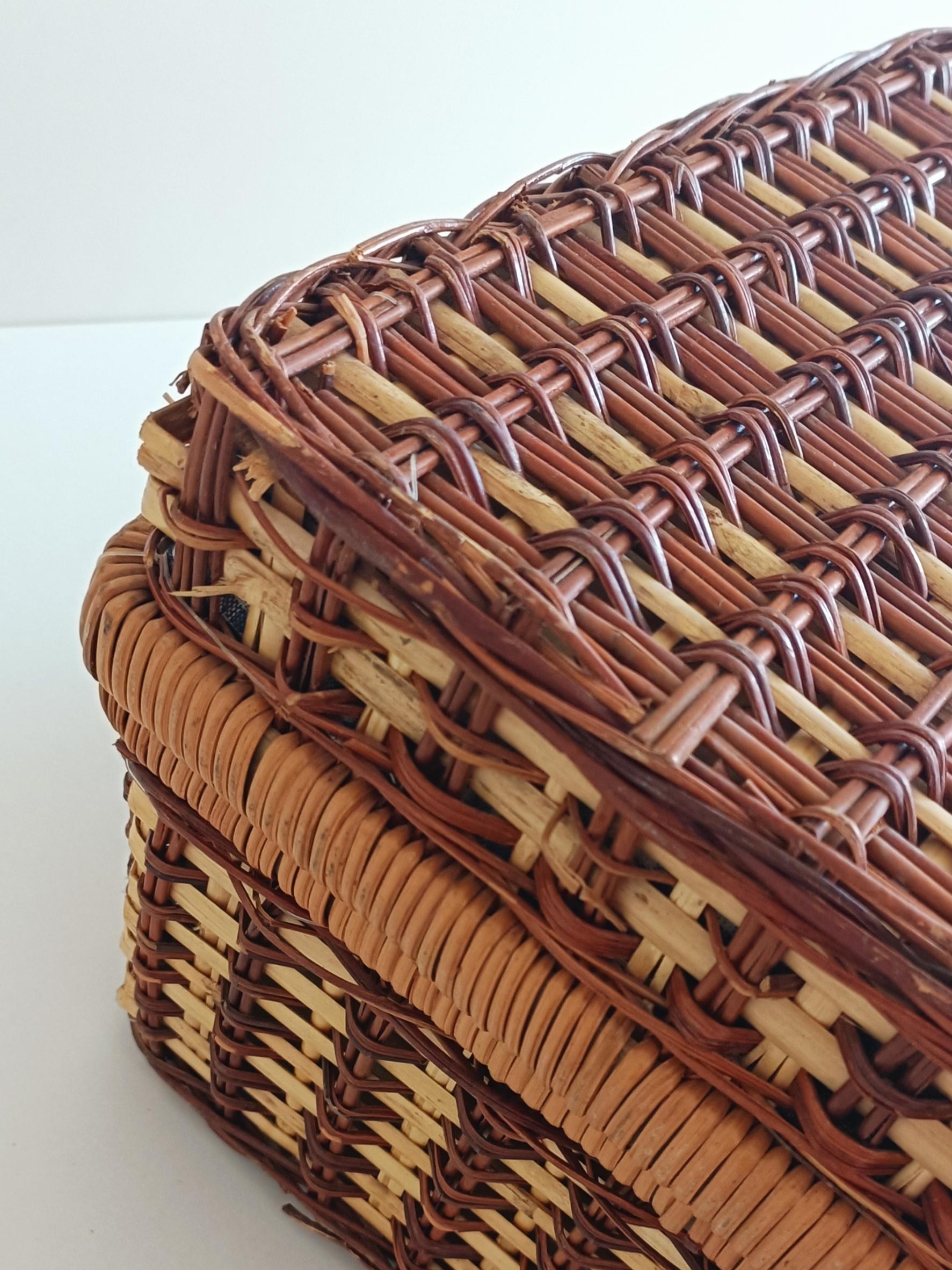 Étui de pique-nique vintage en osier, France, vers les années 1940 en vente 6