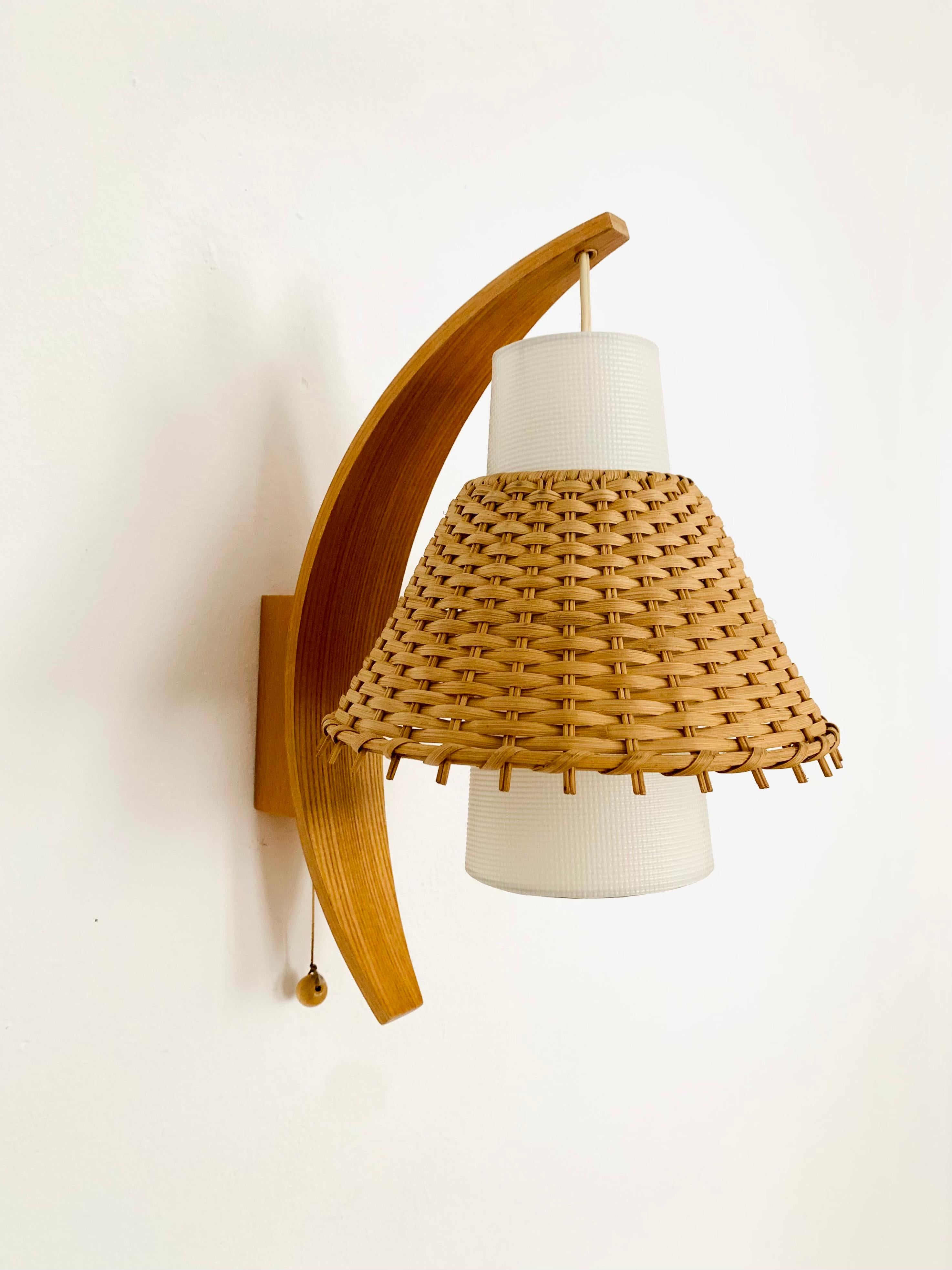 Mid-Century Modern Wicker Wall Lamp For Sale