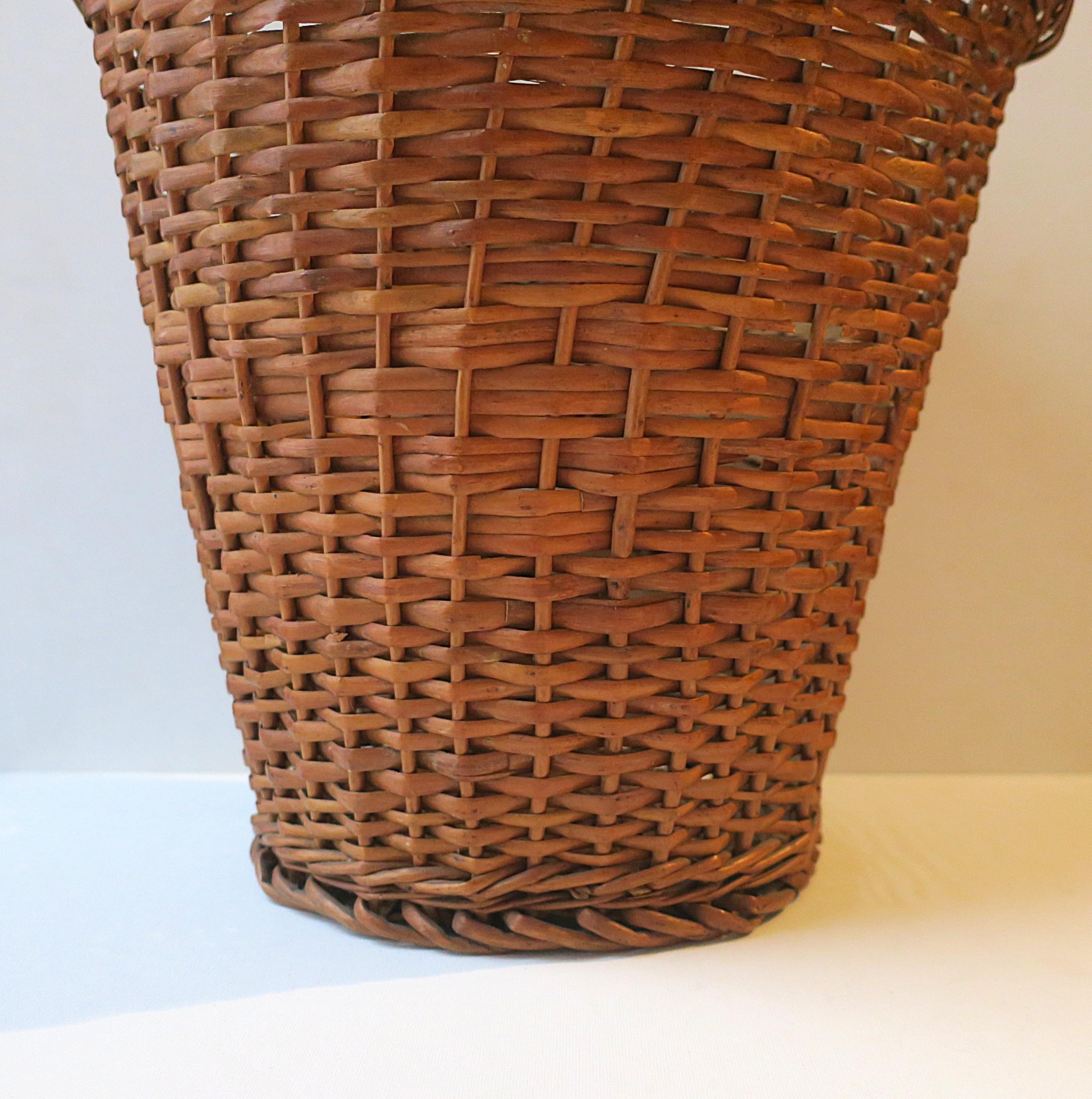 Wicker Trash Can Wastebasket For Sale 1
