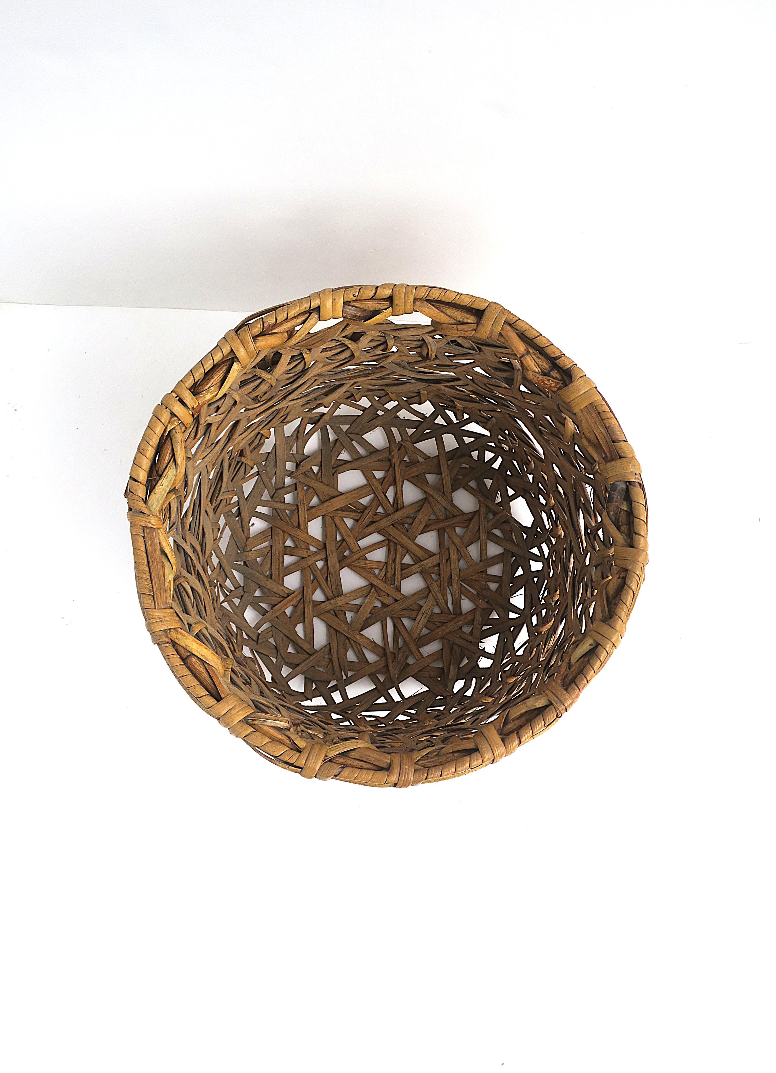 Wicker Wastebasket Trash Can or Plant Cachepot 7