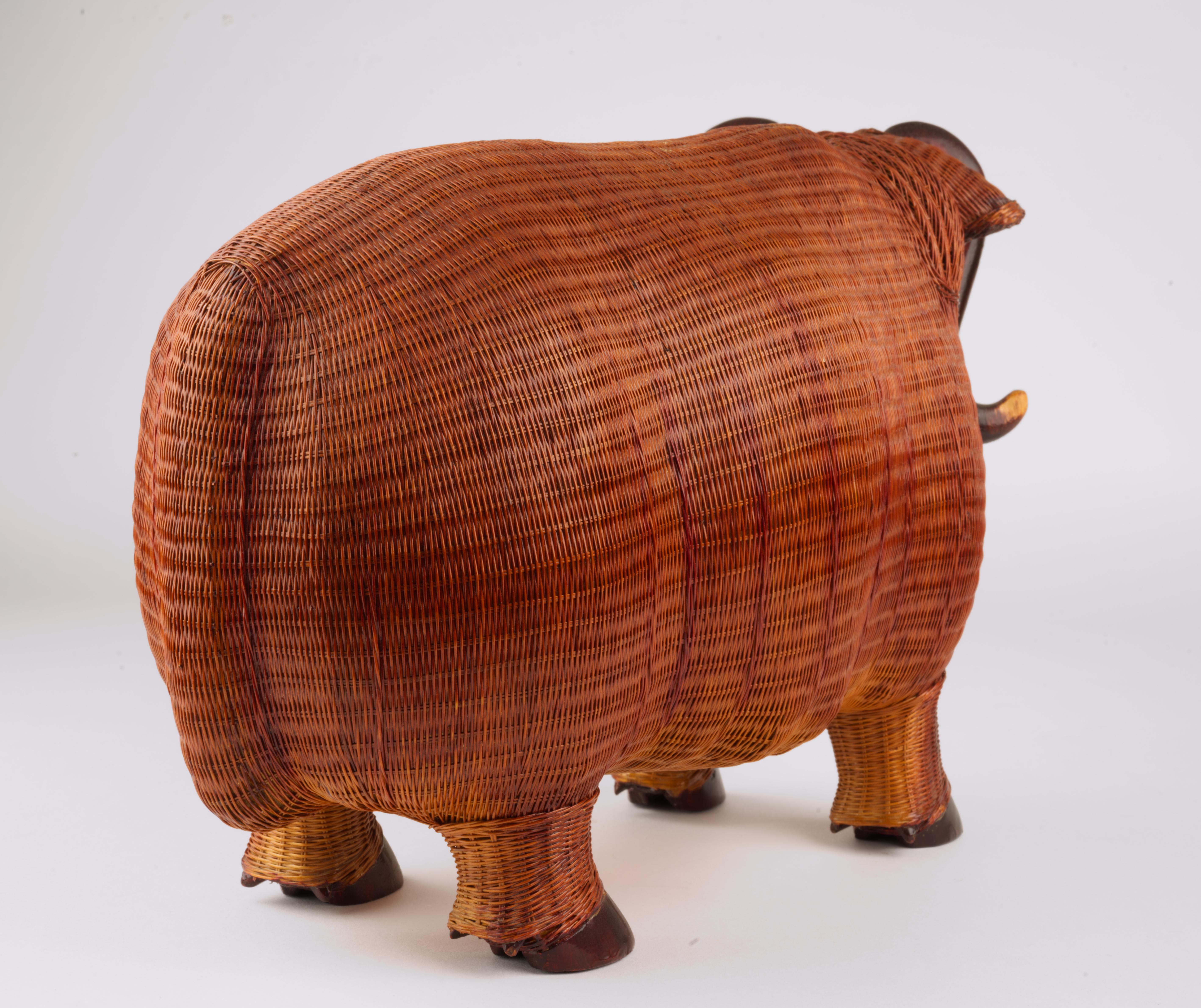 Wicker Water Buffalo Figurine by Shanghai Handicrafts In Good Condition For Sale In Clifton Springs, NY