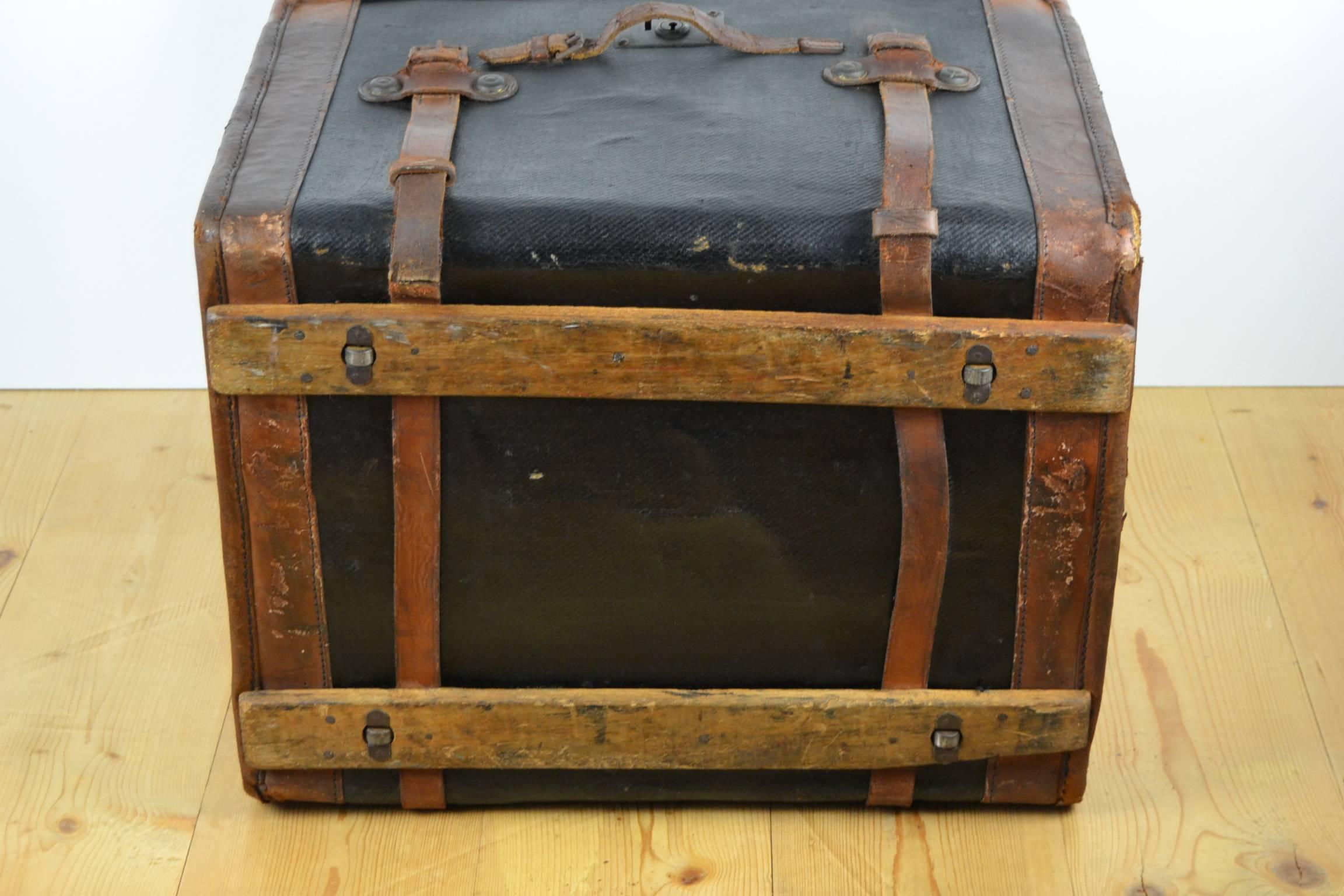 Victorian Wicker with Black Canvas Steamer Trunk, Late 19th Century For Sale