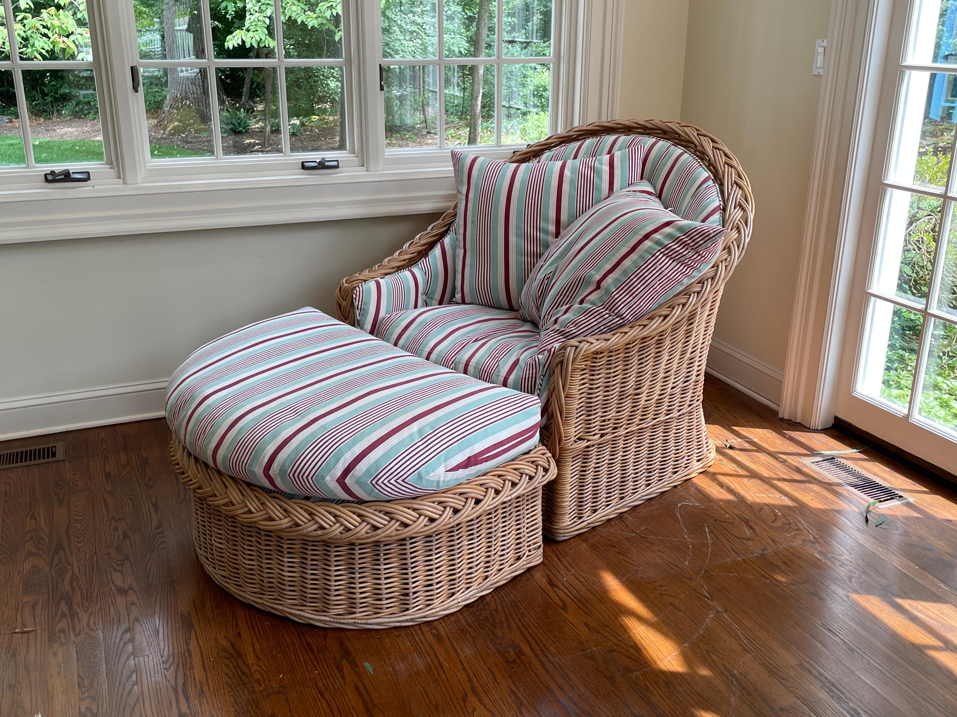Late 20th Century Wicker Works Italian Oversized Rattan Barrel Back Lounge Chair & Ottoman For Sale