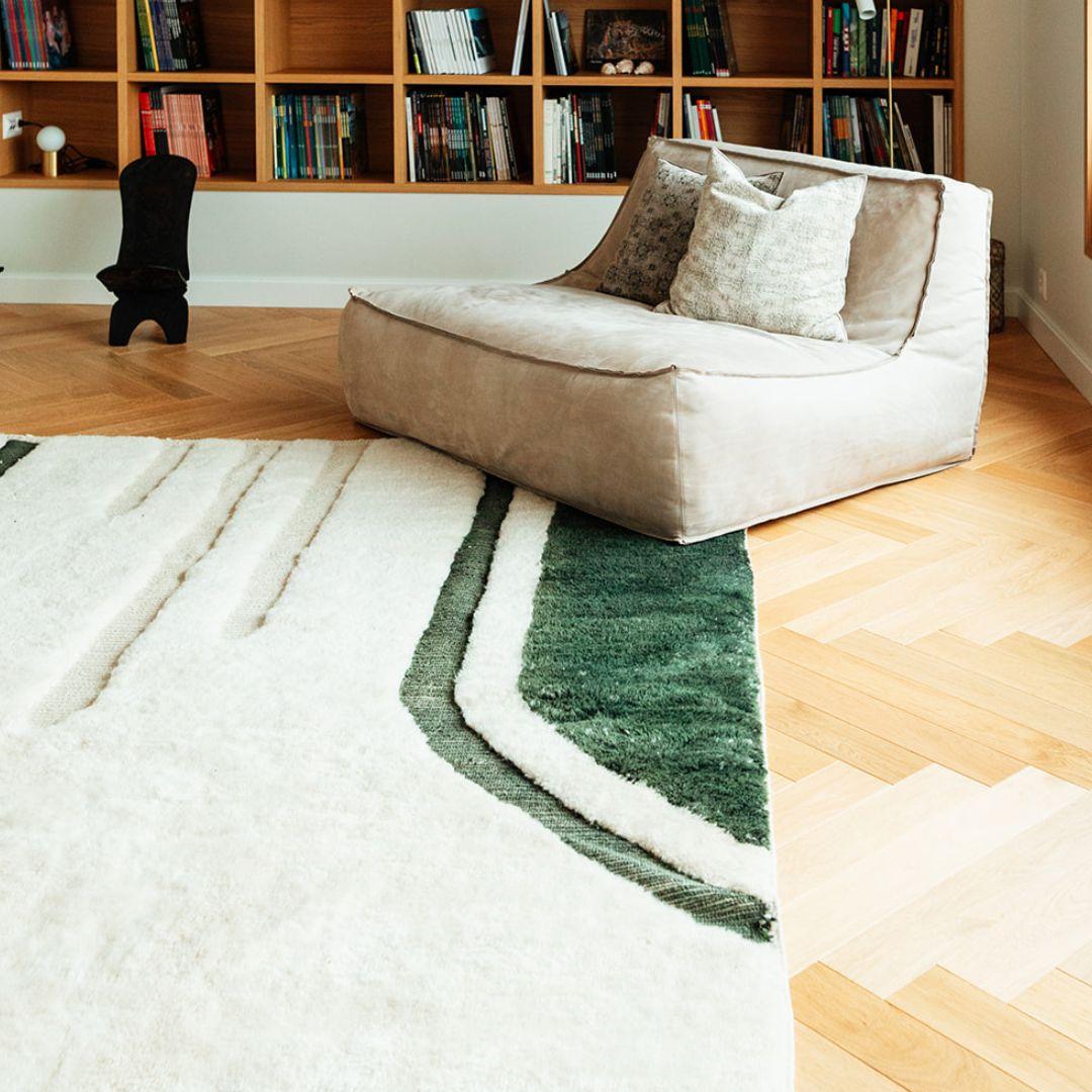 WIDANN Custom Berber Wool Rug Modern Handwoven Large Minimalist Contemporary (Gewebt) im Angebot