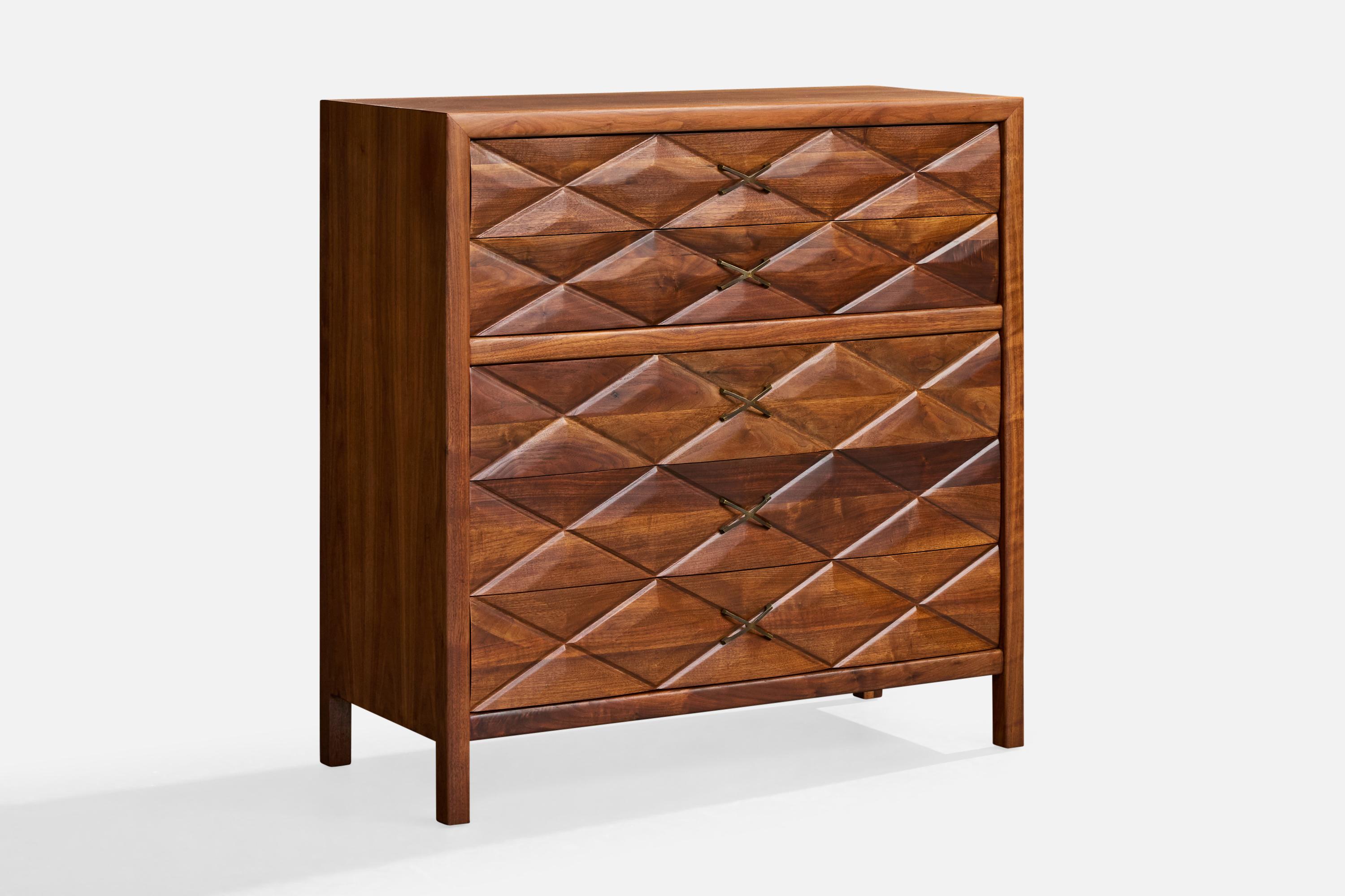 Cassettiera in quercia colorata e ottone disegnata e prodotta da Widdicomb, USA, anni '50.

Dimensioni complessive (pollici): 43,5 