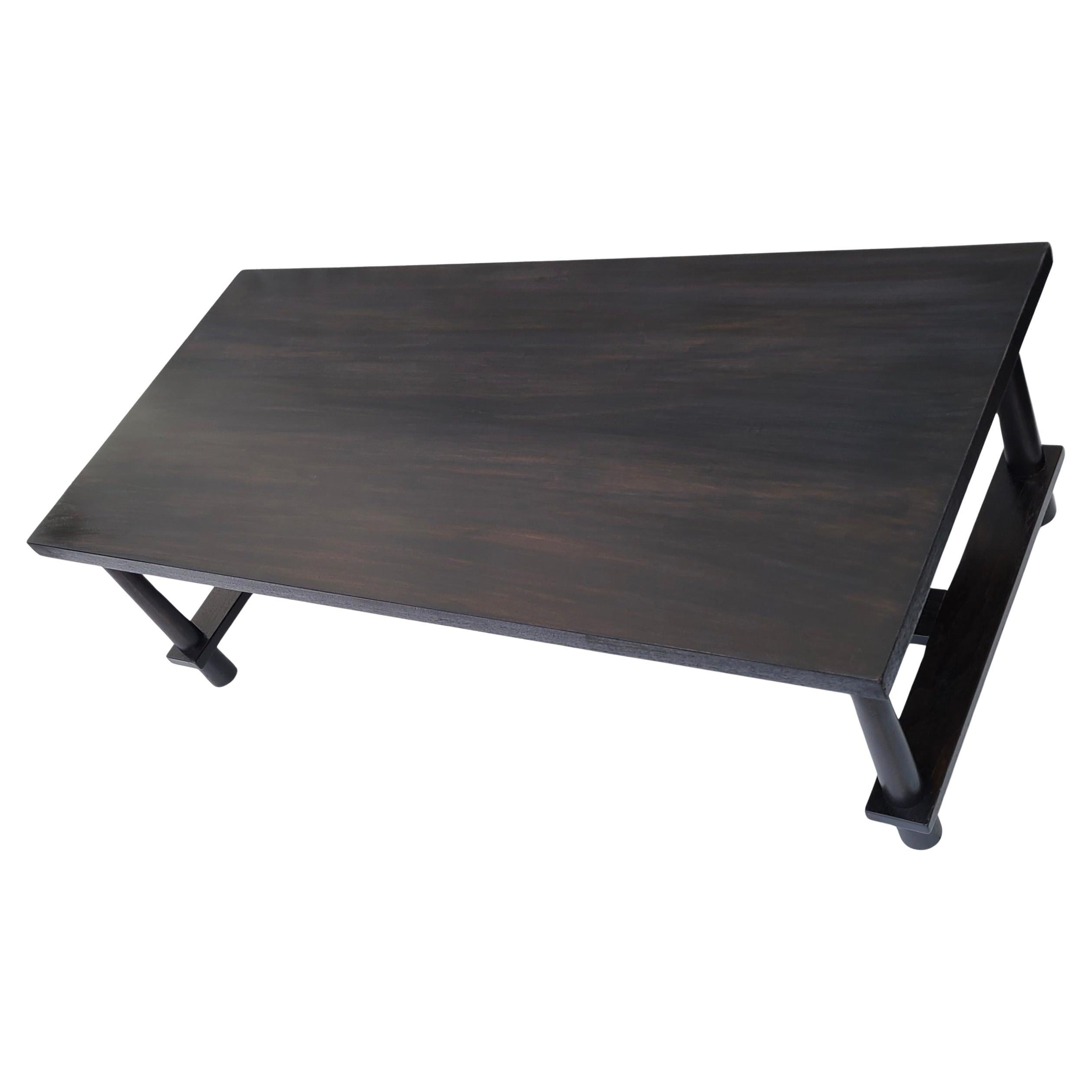 Non esitare a contattarci per avere un preventivo di spedizione efficiente per la tua località.

Tavolino da caffè moderno del Mid Century con finitura Macassar.
Progettato da T.H. Robsjohn-Gibbings per Widdicomb.

Rifinito, etichetta originale