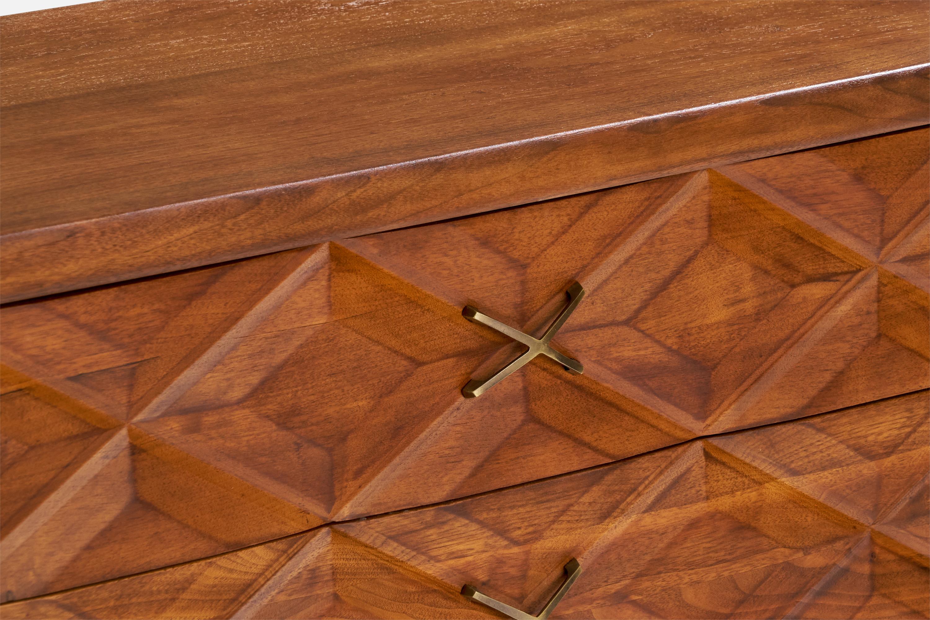 Widdicomb, Dresser, Oak, Brass, USA, 1950s In Good Condition For Sale In High Point, NC
