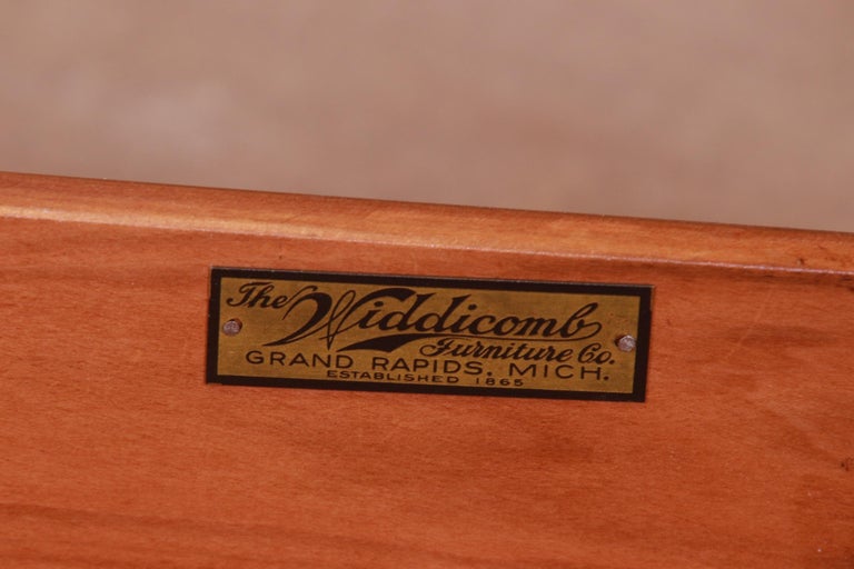 Widdicomb French Regency Louis XVI Burled Walnut Bow Front Dresser, circa 1920s For Sale 7