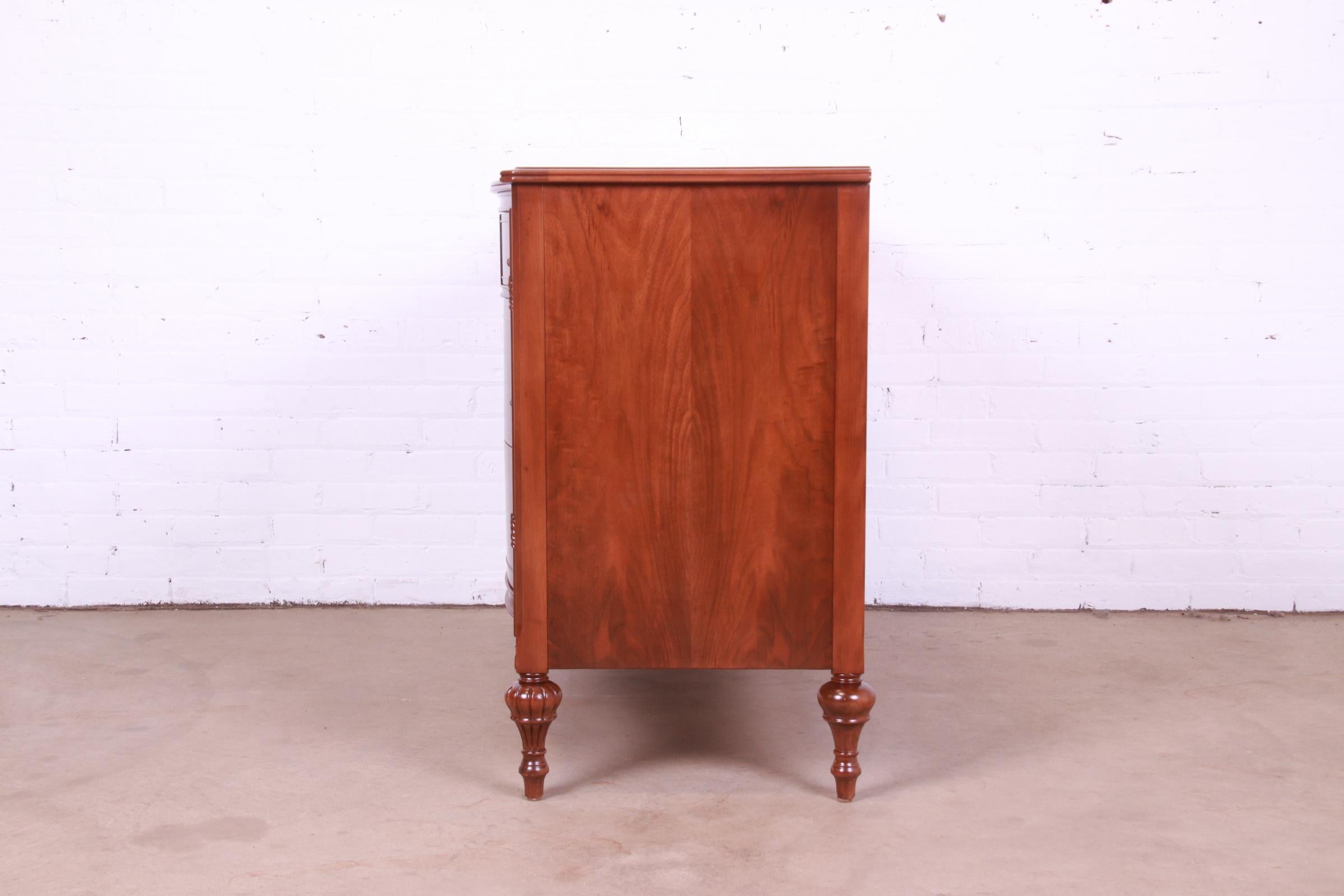 Widdicomb French Regency Louis XVI Burled Walnut Bow Front Dresser, circa 1920s For Sale 7