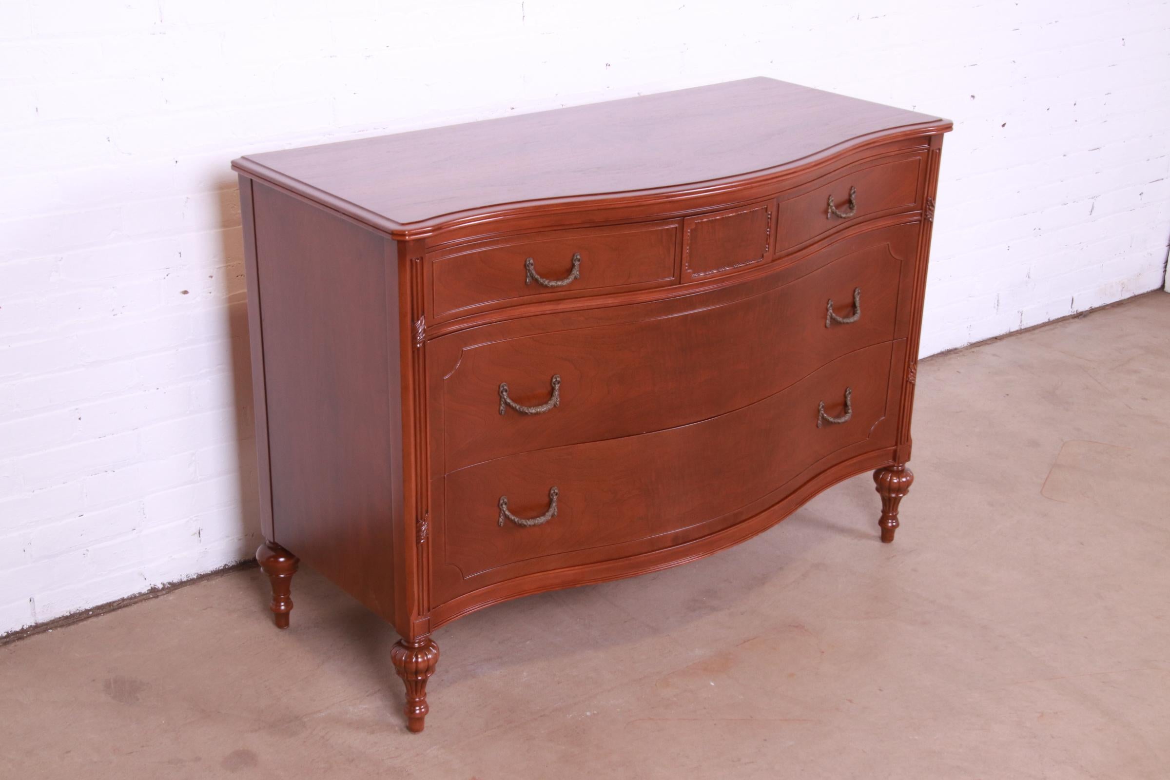 Widdicomb French Regency Louis XVI Burled Walnut Bow Front Dresser, circa 1920s In Good Condition For Sale In South Bend, IN
