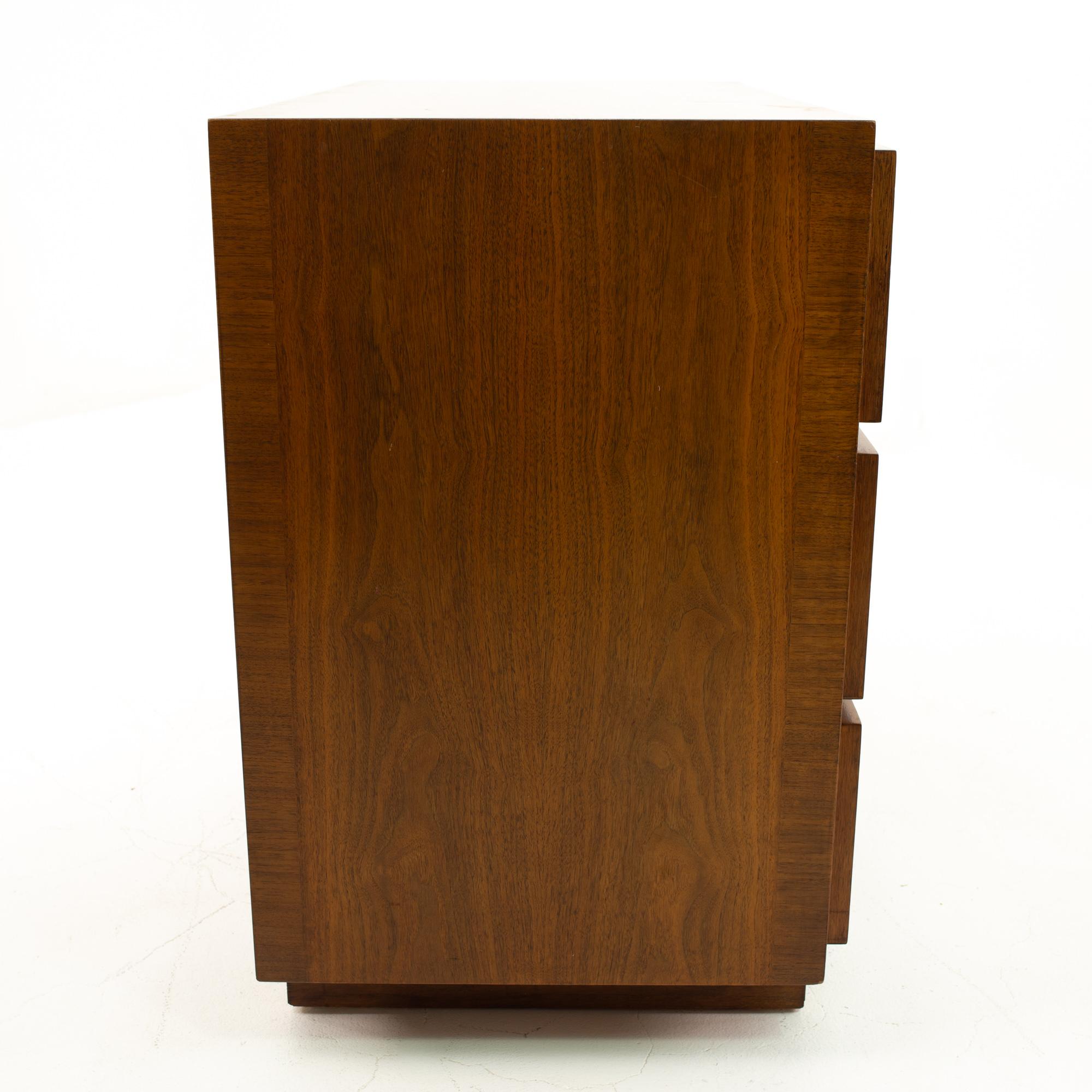 Wood Widdicomb Mid Century 3 Drawer Dresser Chest
