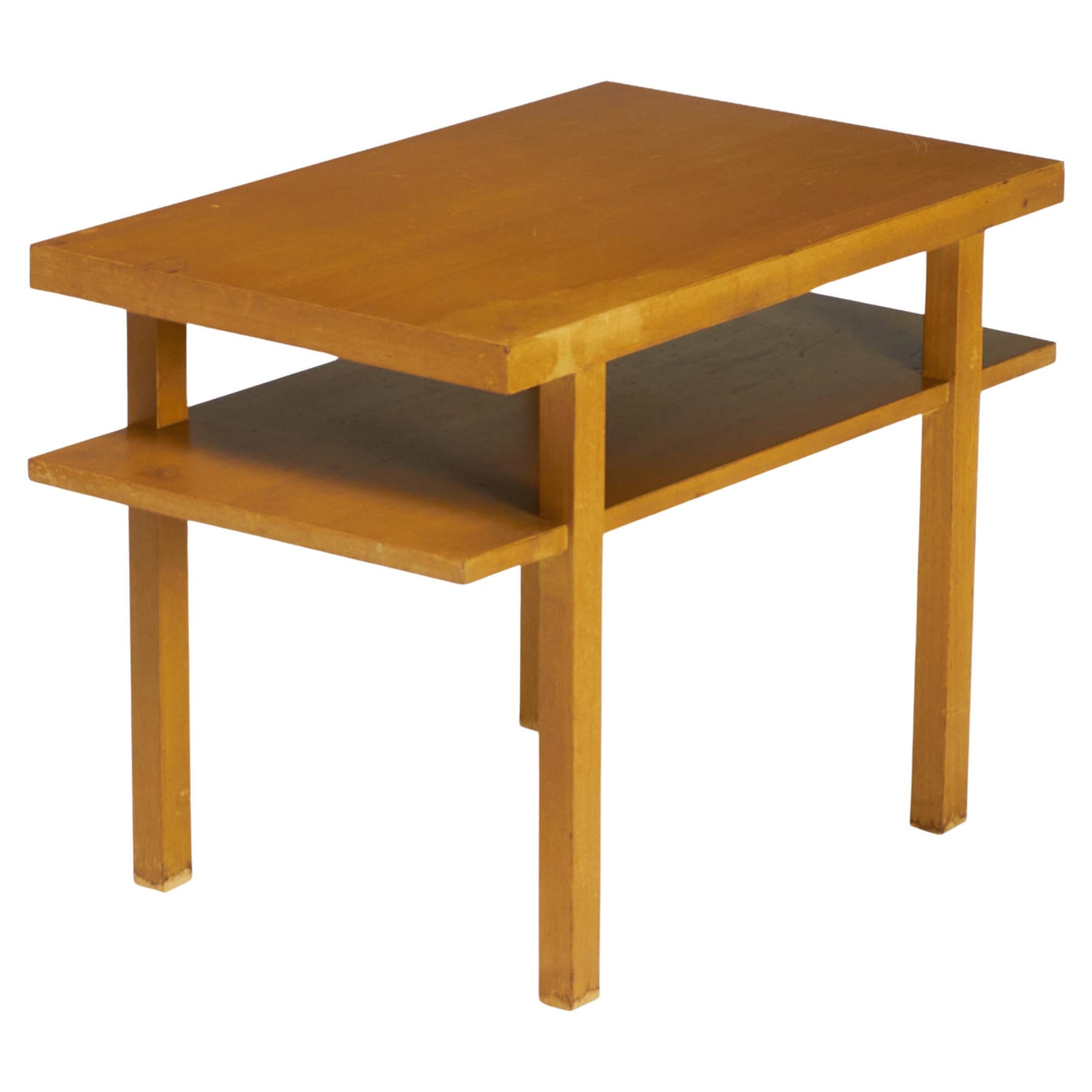 Widdicomb Mid-Century American Blond Maple Cantilever Side / End Table For Sale