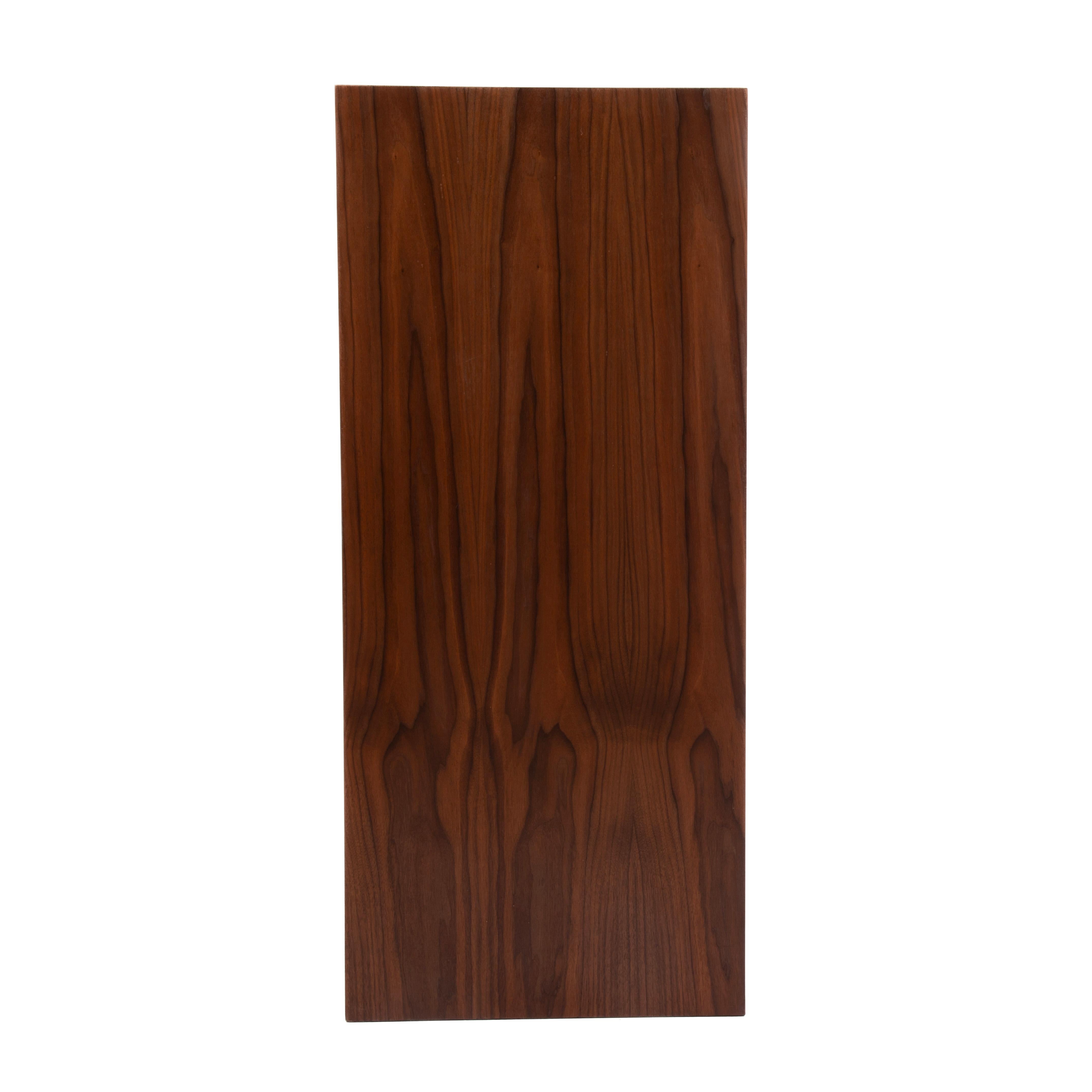 Widdicomb, cassettiera a cinque cassetti in legno di noce del Medioevo, restaurata in vendita 2