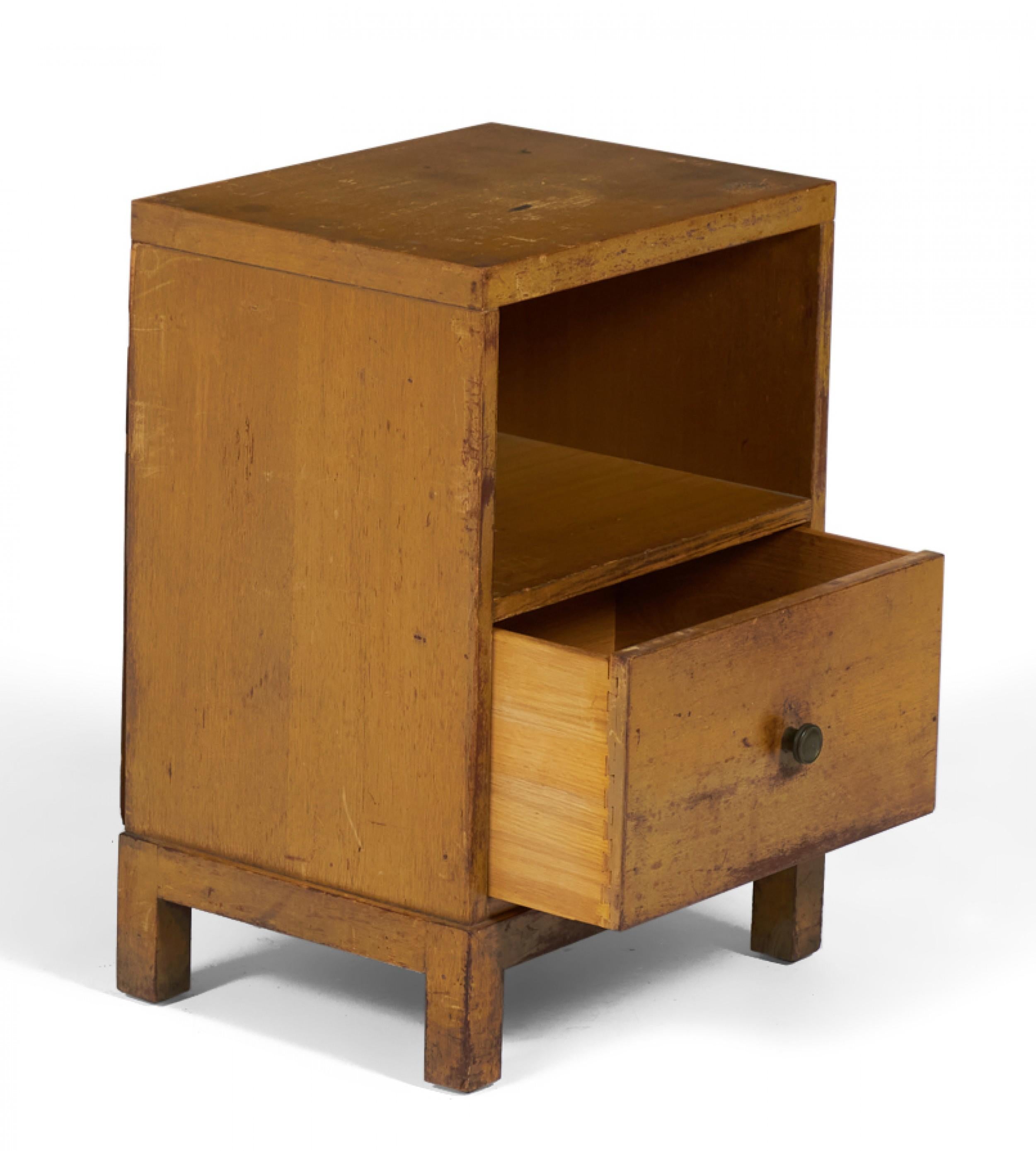 Widdicomb Modern American Mid-Century Walnut Single Drawer Nightstand 3