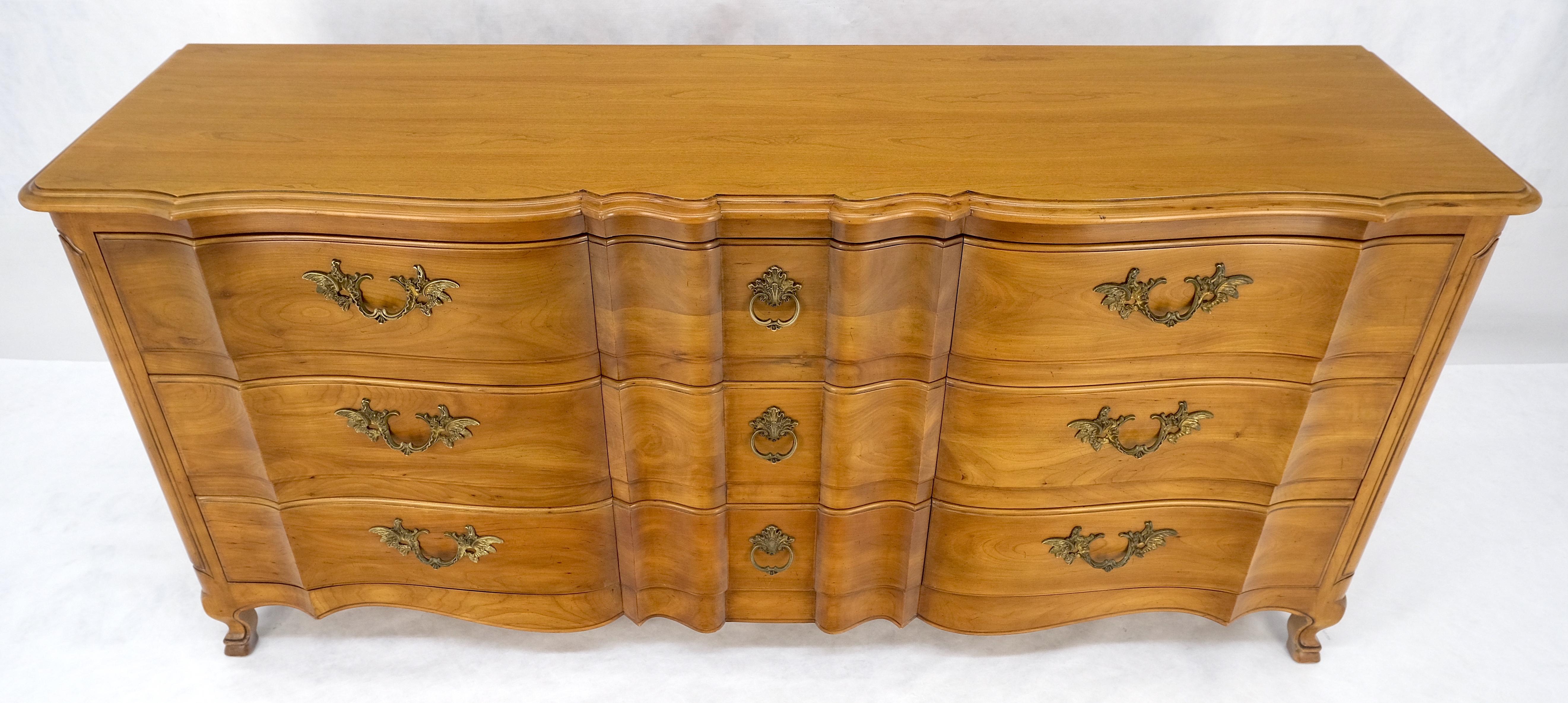 Widdicomb Solid Cherry 9 Drawers Serpentine Front Country French Dresser MINT! 
