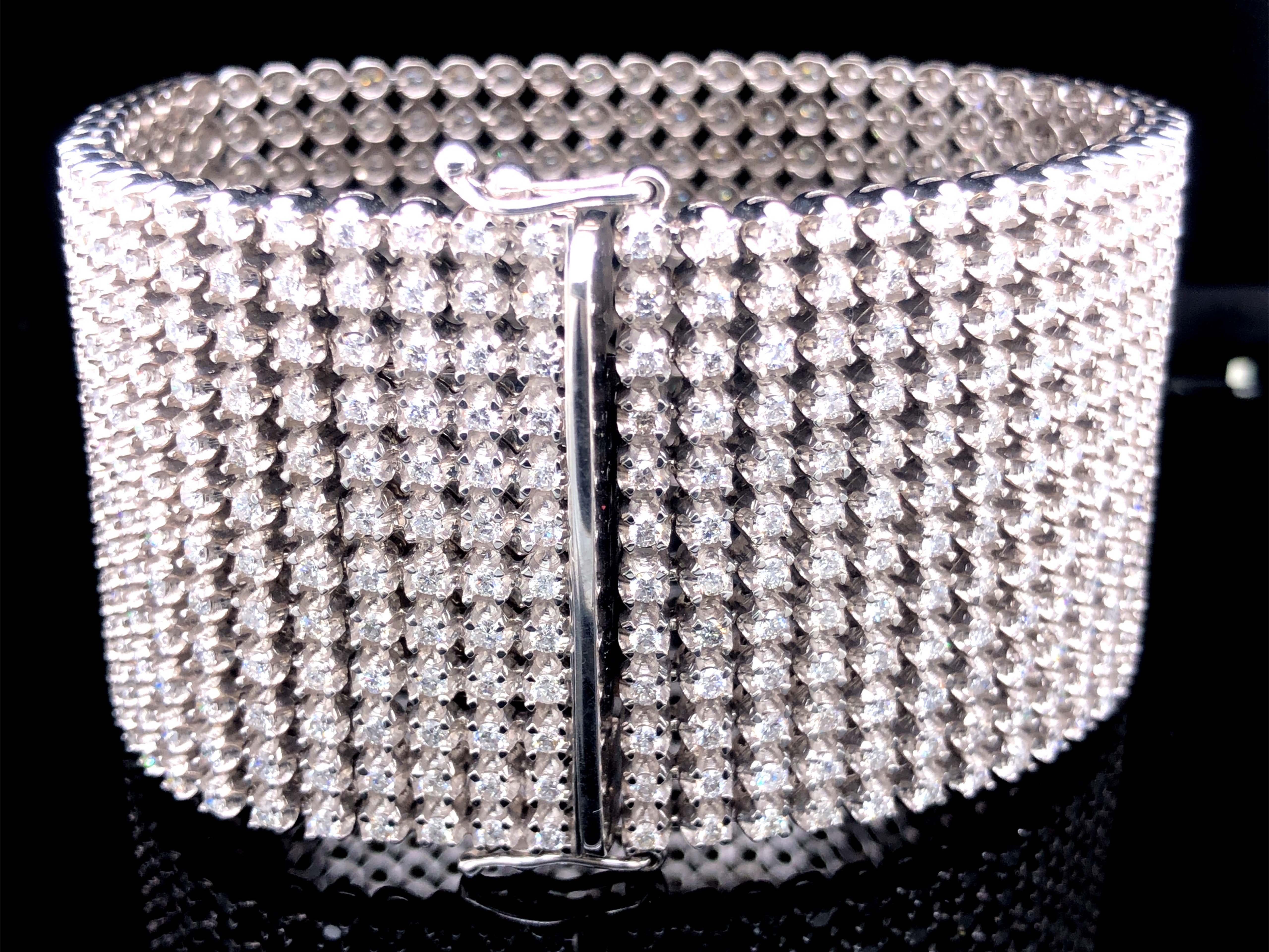 Modern Wide 12-Row Diamond Bracelet, 20 Carat, 672 Diamonds, 18 Karat White Gold For Sale