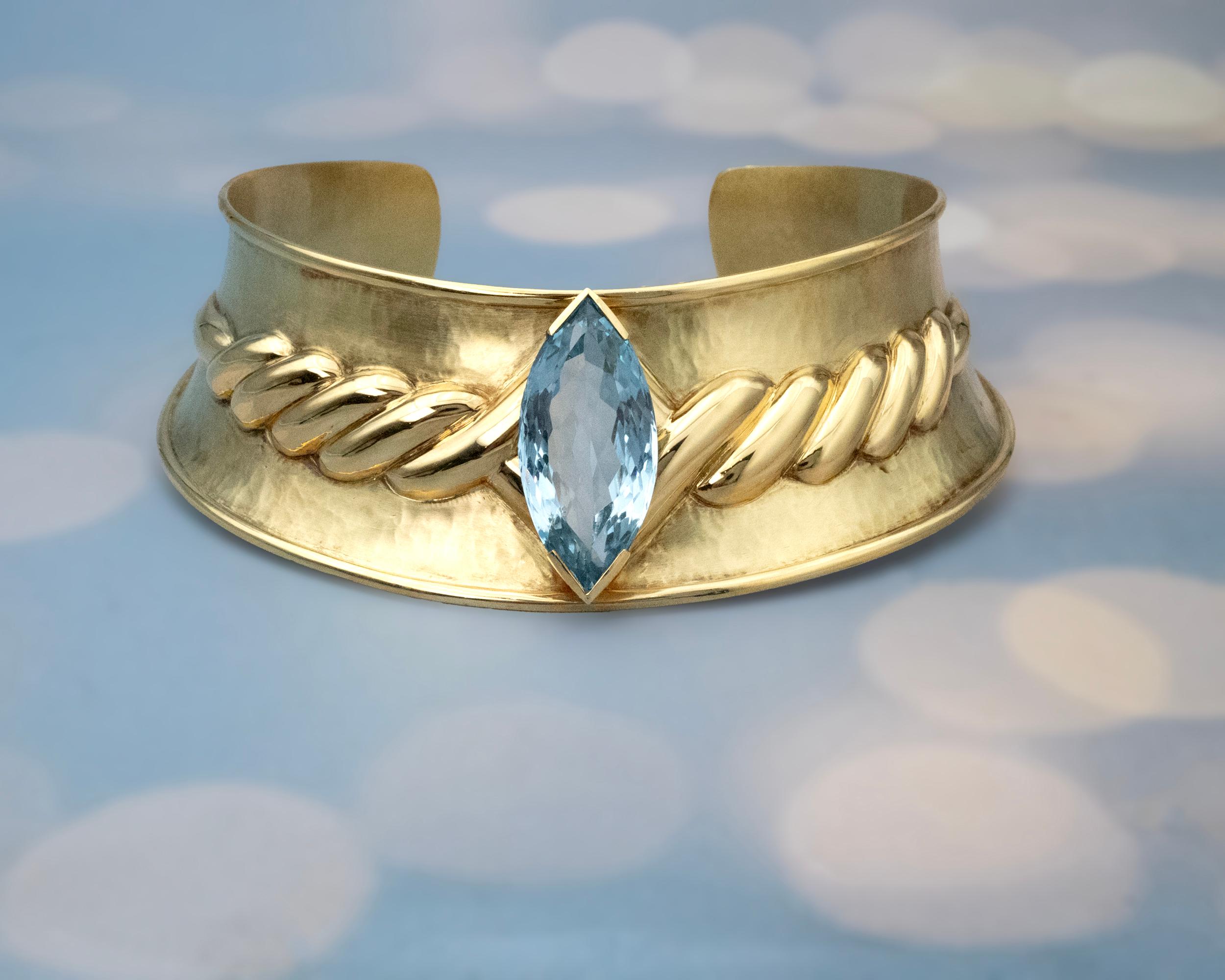 Modern Wide 18K Gold Cuff Choker with Blue Topaz Necklace For Sale