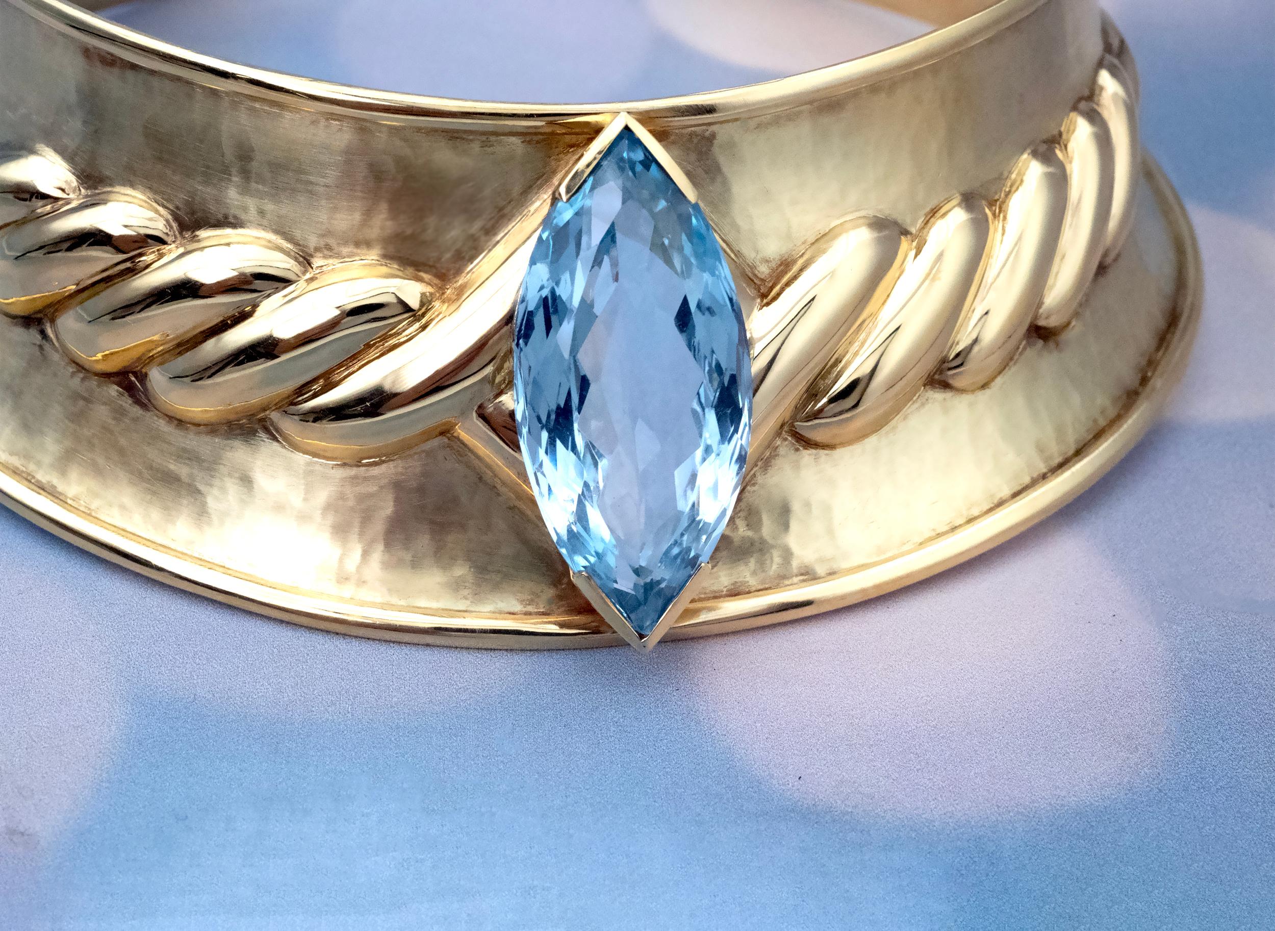 Marquise Cut Wide 18K Gold Cuff Choker with Blue Topaz Necklace For Sale