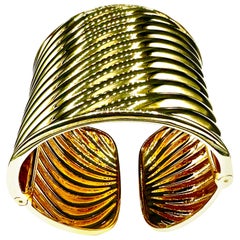 Wide 18k Yellow Gold Ribbed Pattern Cuff Bracelet