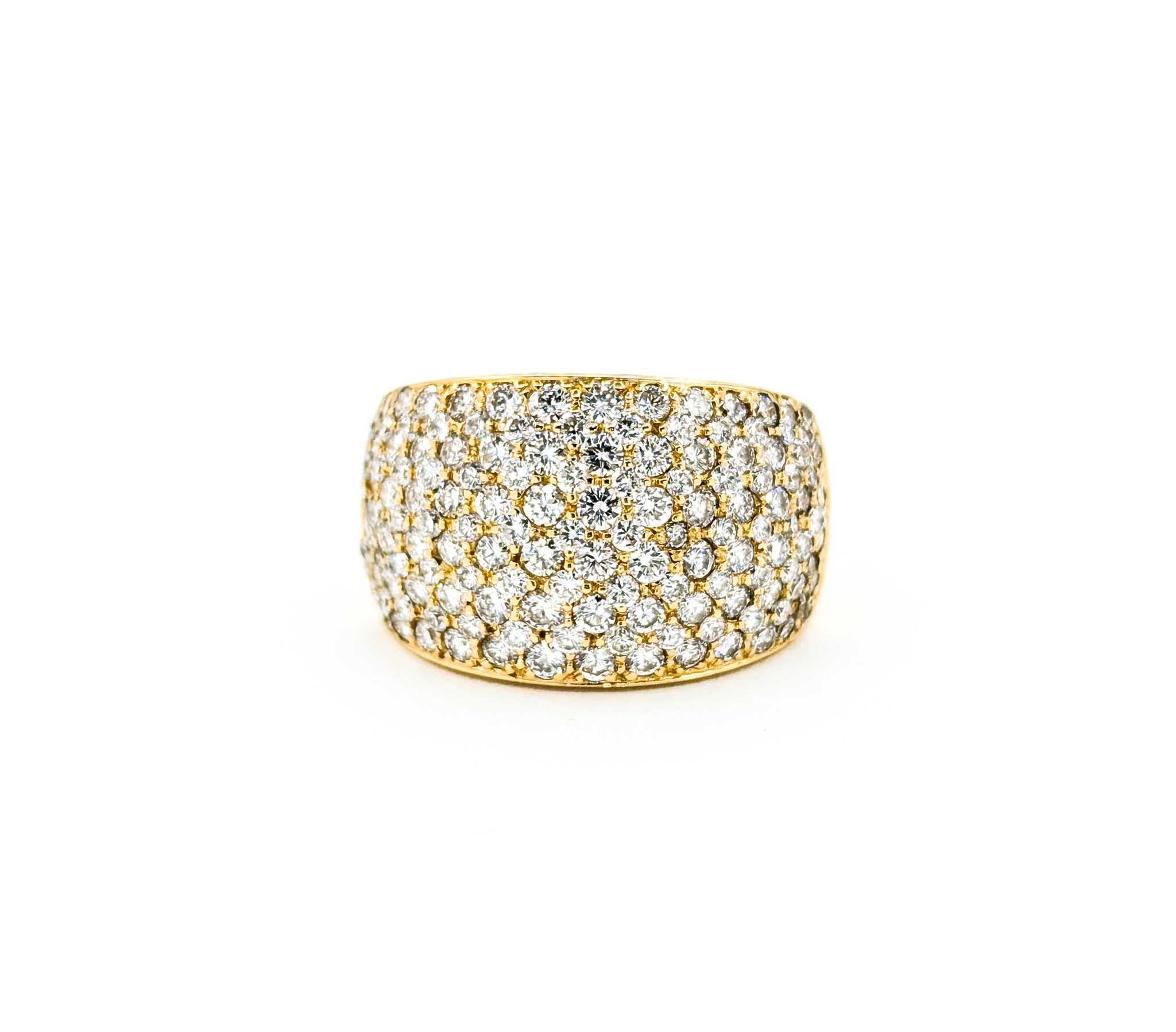 Breiter 3,00 Karat Diamant-Pavé-Ring aus 18 Karat Gelbgold mit Diamanten 6