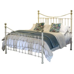 Wide Antique Bed in Cream MSK70