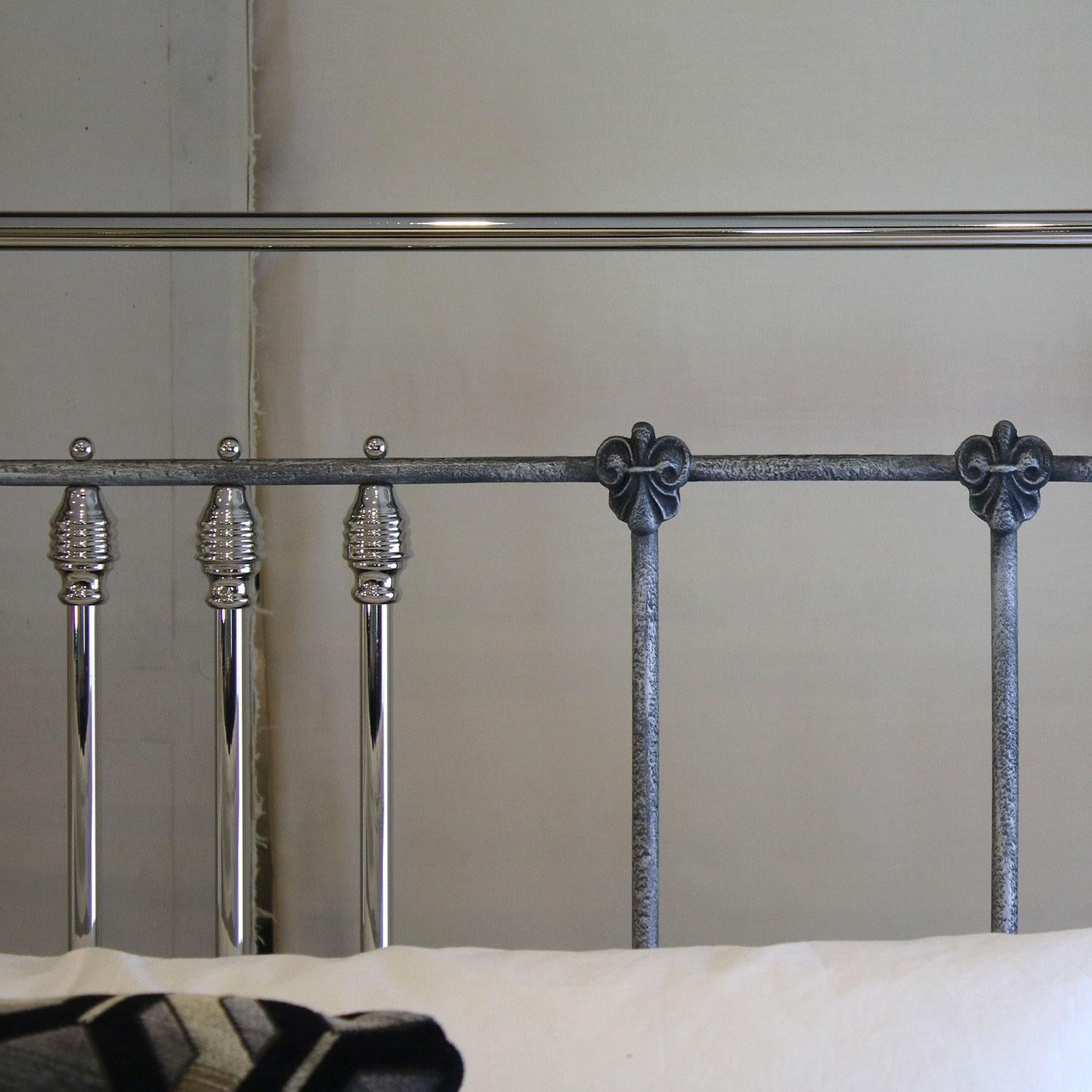 Wide Antique Bed in Silver and Nickel, MSK54 In Good Condition In Wrexham, GB