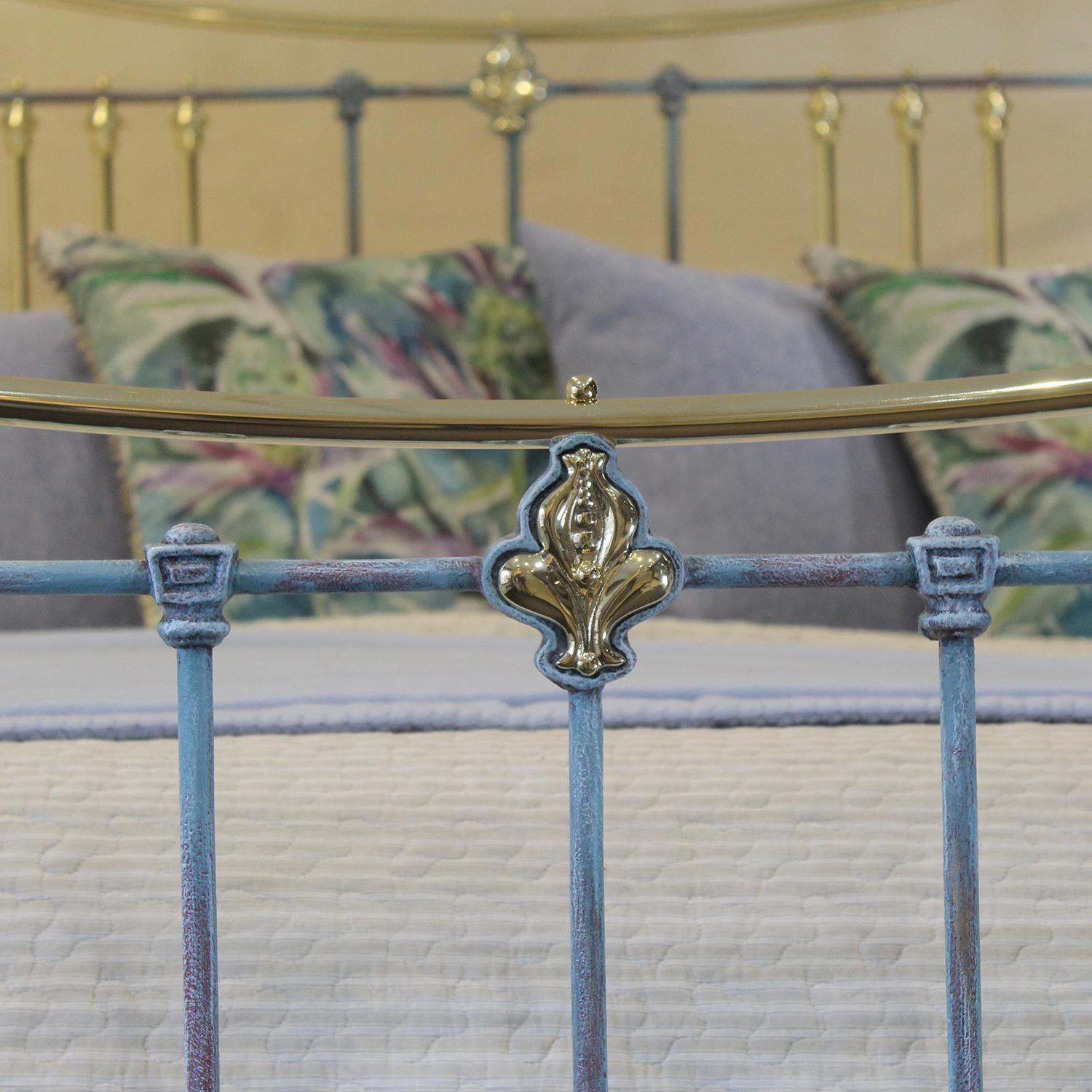 Cast Wide Antique Bed in Verdigris MSK69
