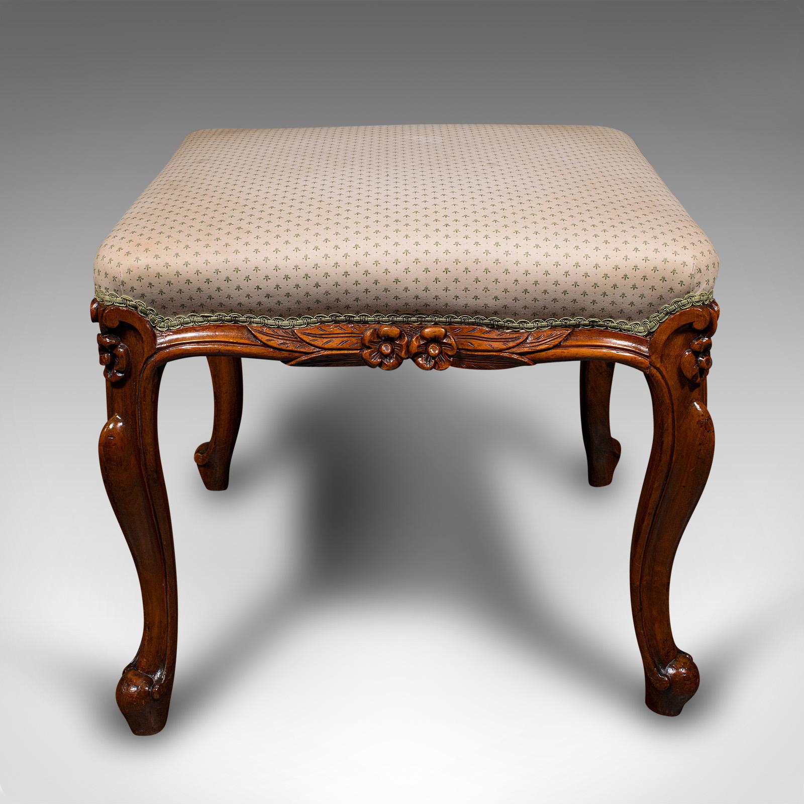 Wide Antique Dressing Stool, English, Walnut Bedroom Seat, Early Victorian, 1840 In Good Condition For Sale In Hele, Devon, GB