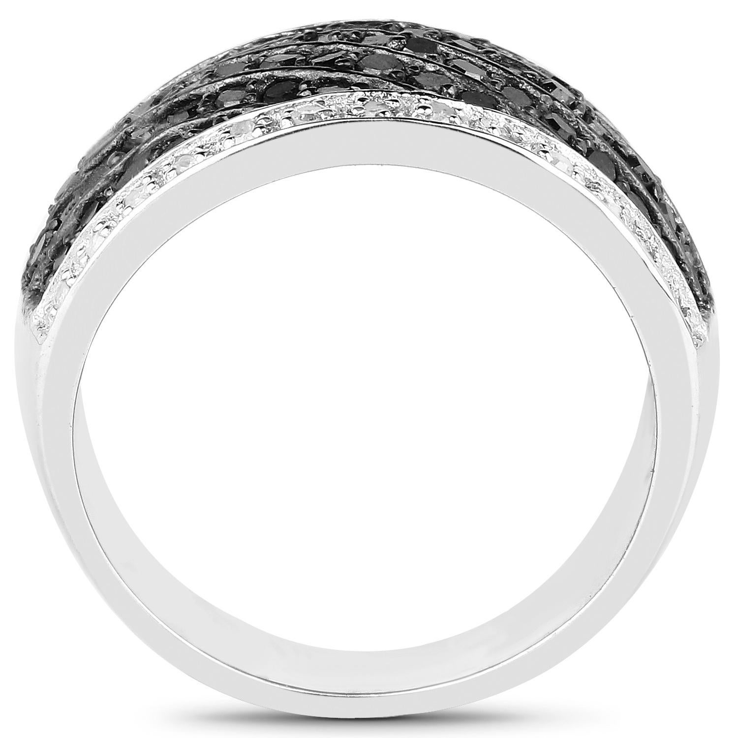 Anillo en racimo de banda ancha Diamantes blancos y negros Plata de ley Corte redondo en venta
