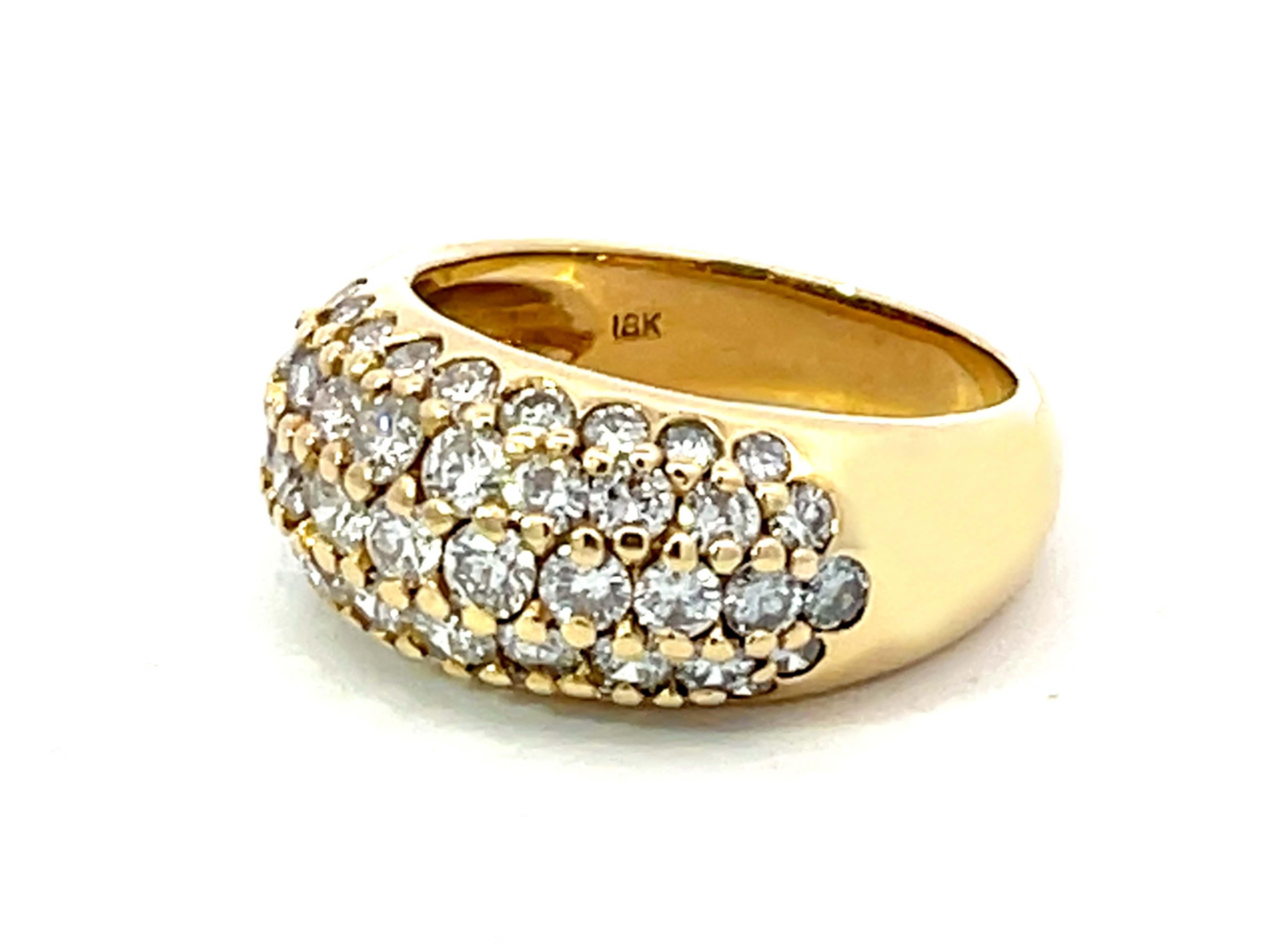 Breiter Band-Diamantring mit ausgeschnittenen Schultern aus 18k Gelbgold (Brillantschliff)