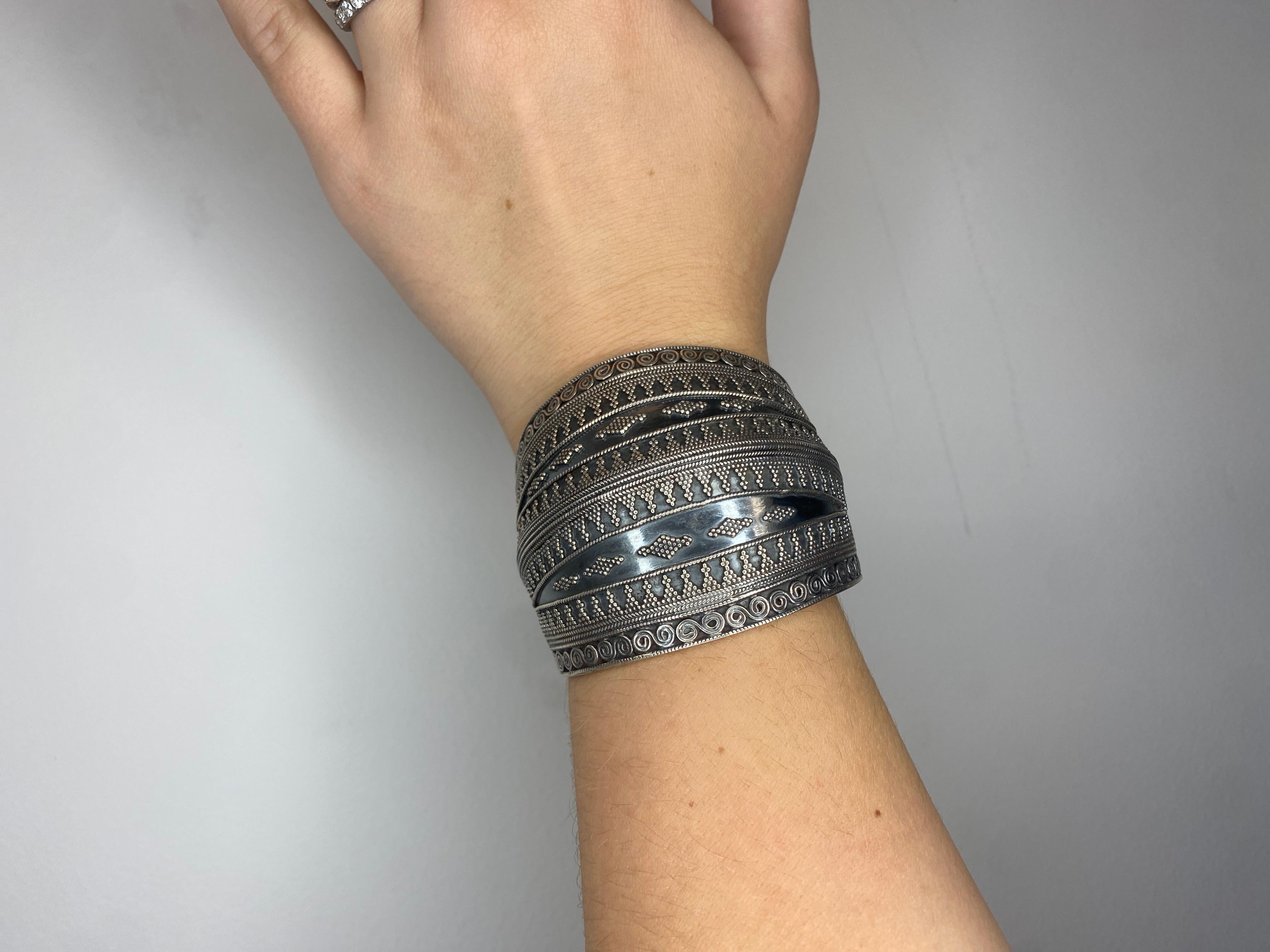 Wide Beaded Tribal Cuff Bracelet, Sterling Silver In Good Condition For Sale In McLeansville, NC