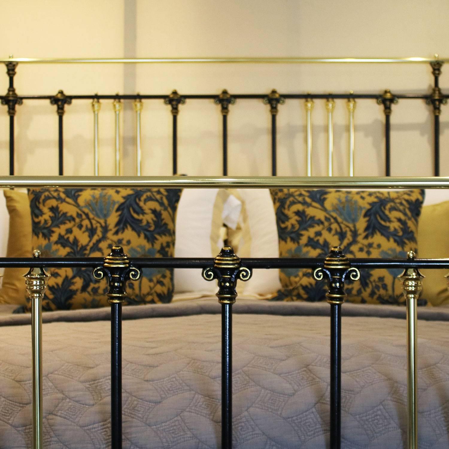 19th Century Wide Brass and Iron Bed in Black with Gold Lining, MSK47